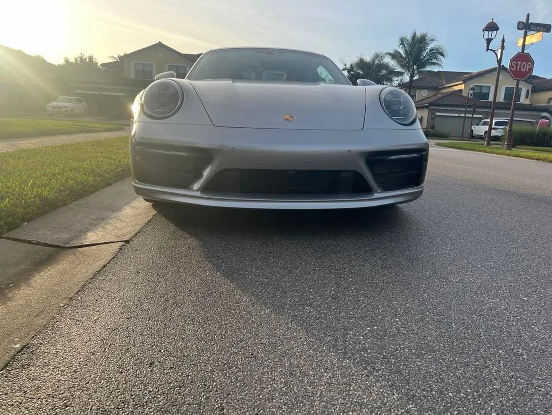 mph011_1110877462_Used_2024_Porsche_911_Carrera_S_Manual_1738007466_ae2d71dd44