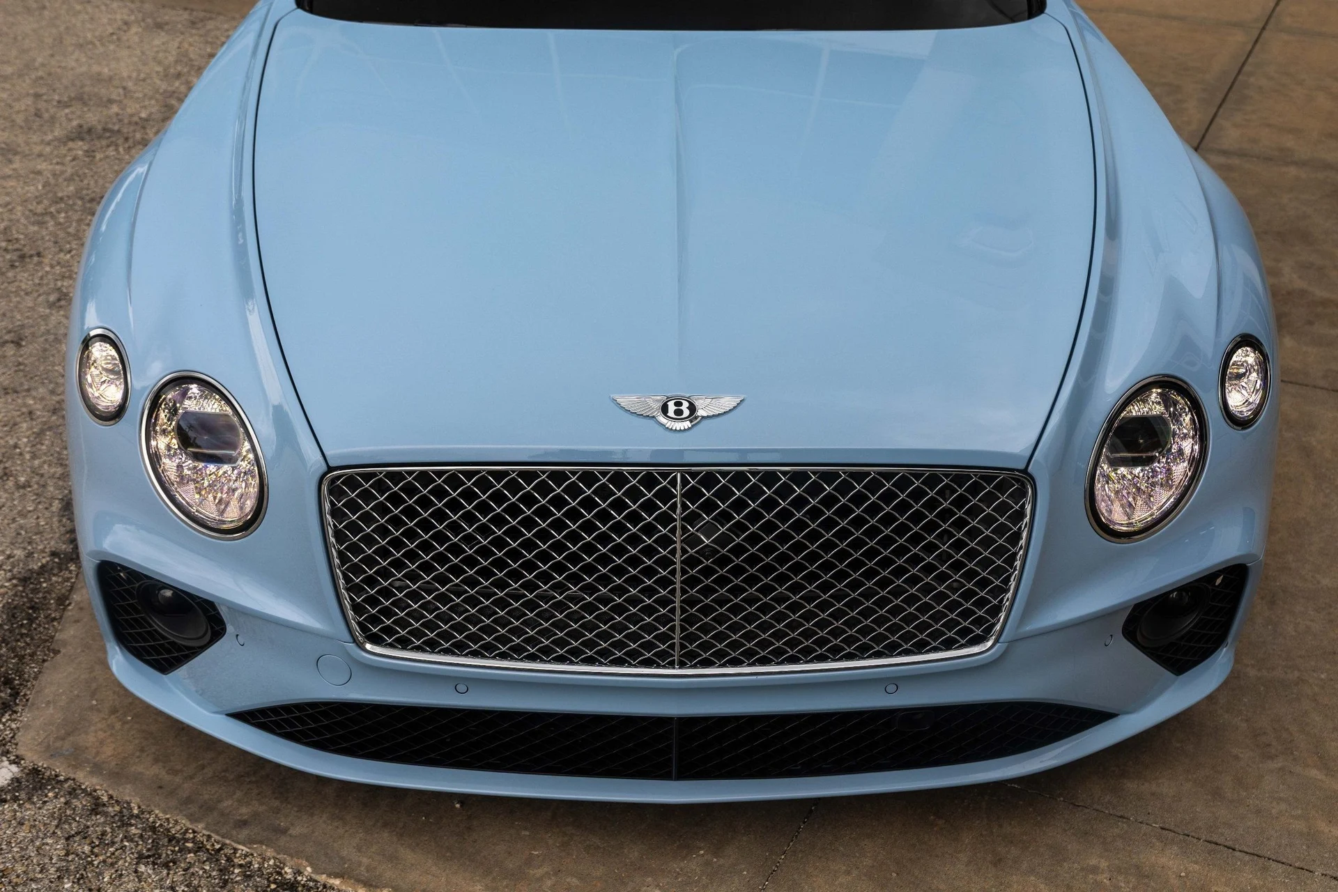 mph011_1113250129_Hi_Tech_Luxury_Imports_LLC_SCBDG_4_ZG_1_PC_008673_image_11_6fe1da5a32