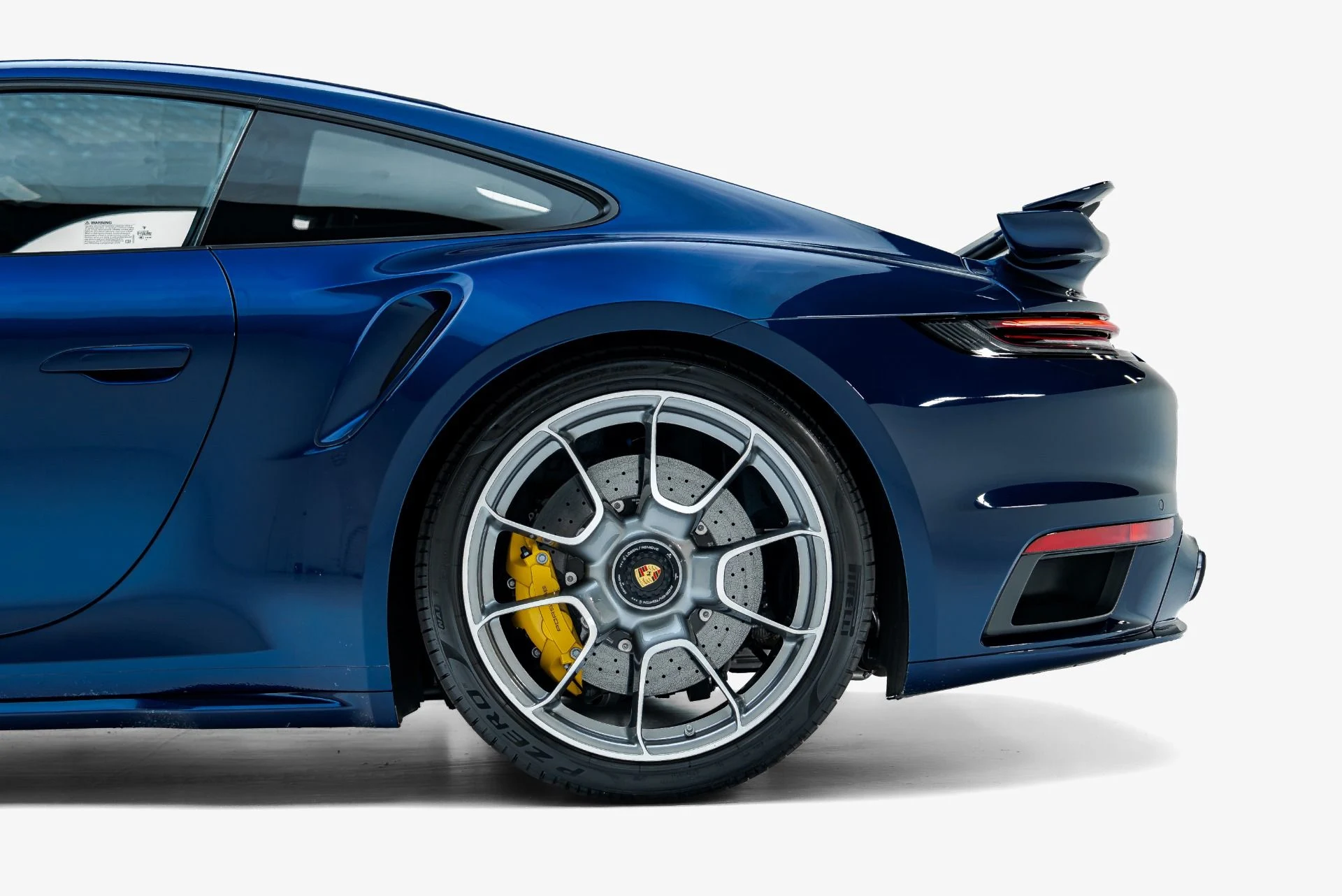 mph011_1129281000_Used_2022_Porsche_911_Turbo_S_1791933678_4e23f17999