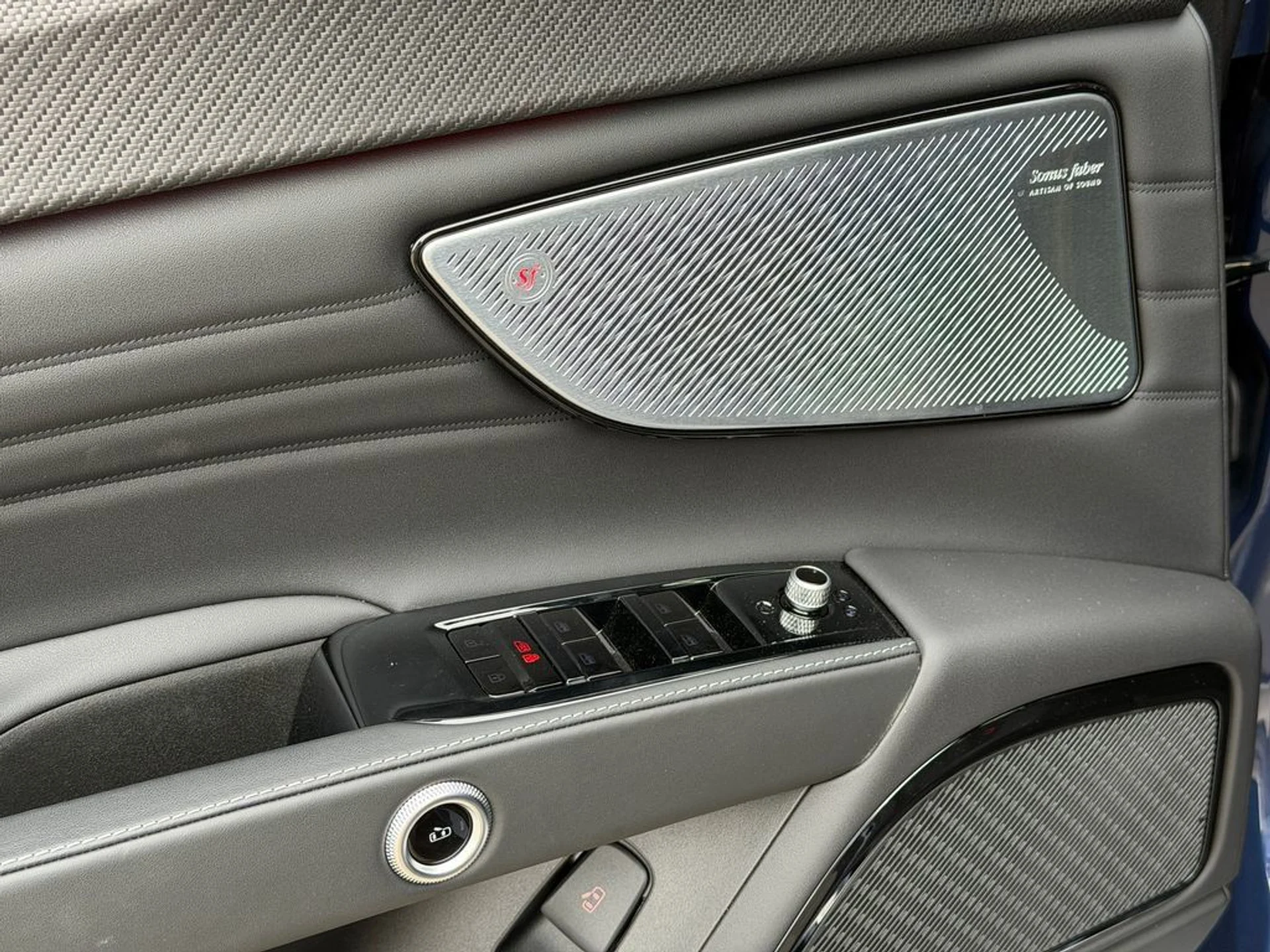 mph011_1132507894_cb97e1e7a09a42baa26a59abbdbb38a6_2af5251c32