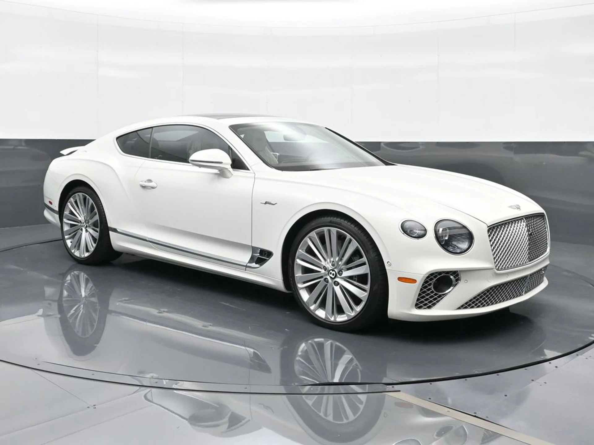 mph011_113386681_d799b53cb0a7f43873244d39da9ea73ax_421c91e323