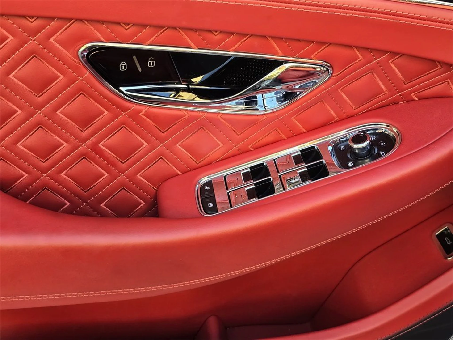 mph011_1142642967_22853be3dec1ae6e93f8621c4bd06cbb_f7af139aa8