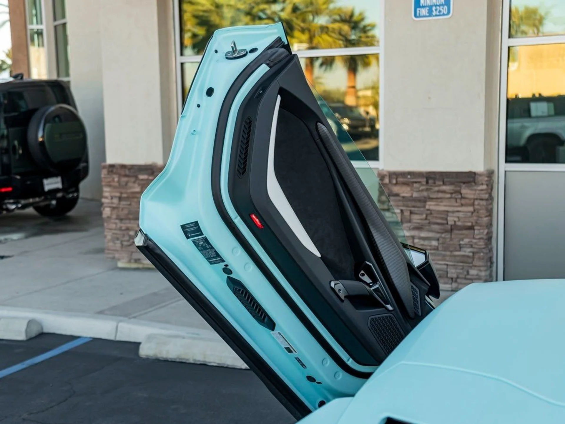 mph011_1143239884_12_b06810f7d3