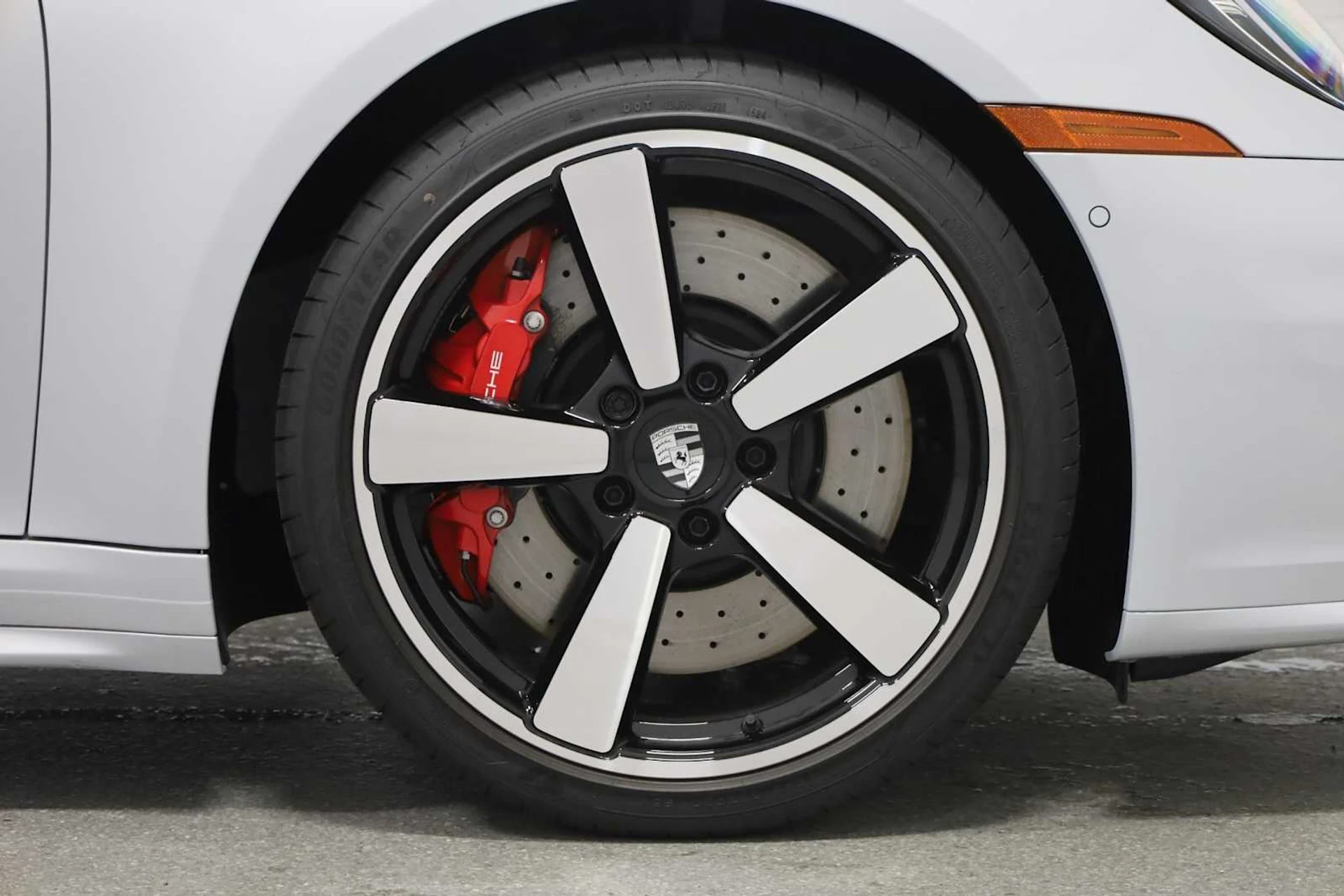 mph011_1154439513_db29fb77a1b3862bc2f8c1c92f79c182_1b9f78e2d8