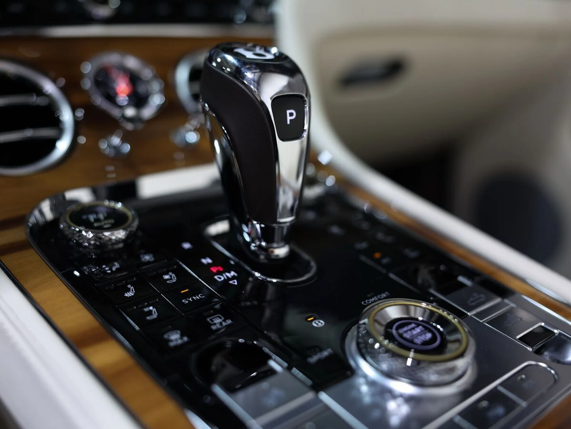 mph011_1158979308_jusqcg1o92c2osim97soppvdfm5j_0ecbe0a21e