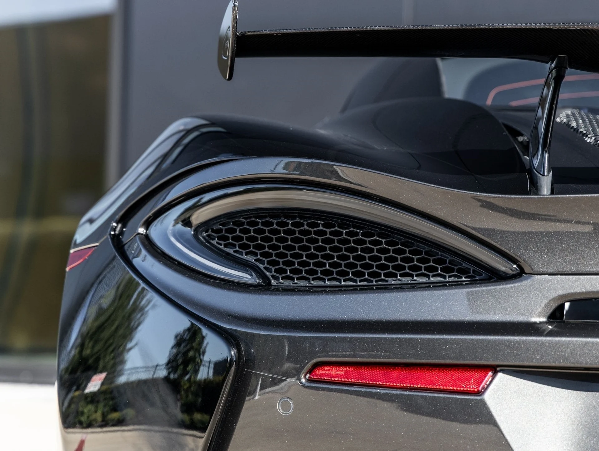 mph011_1162667406_12_f8f5dfbfb3