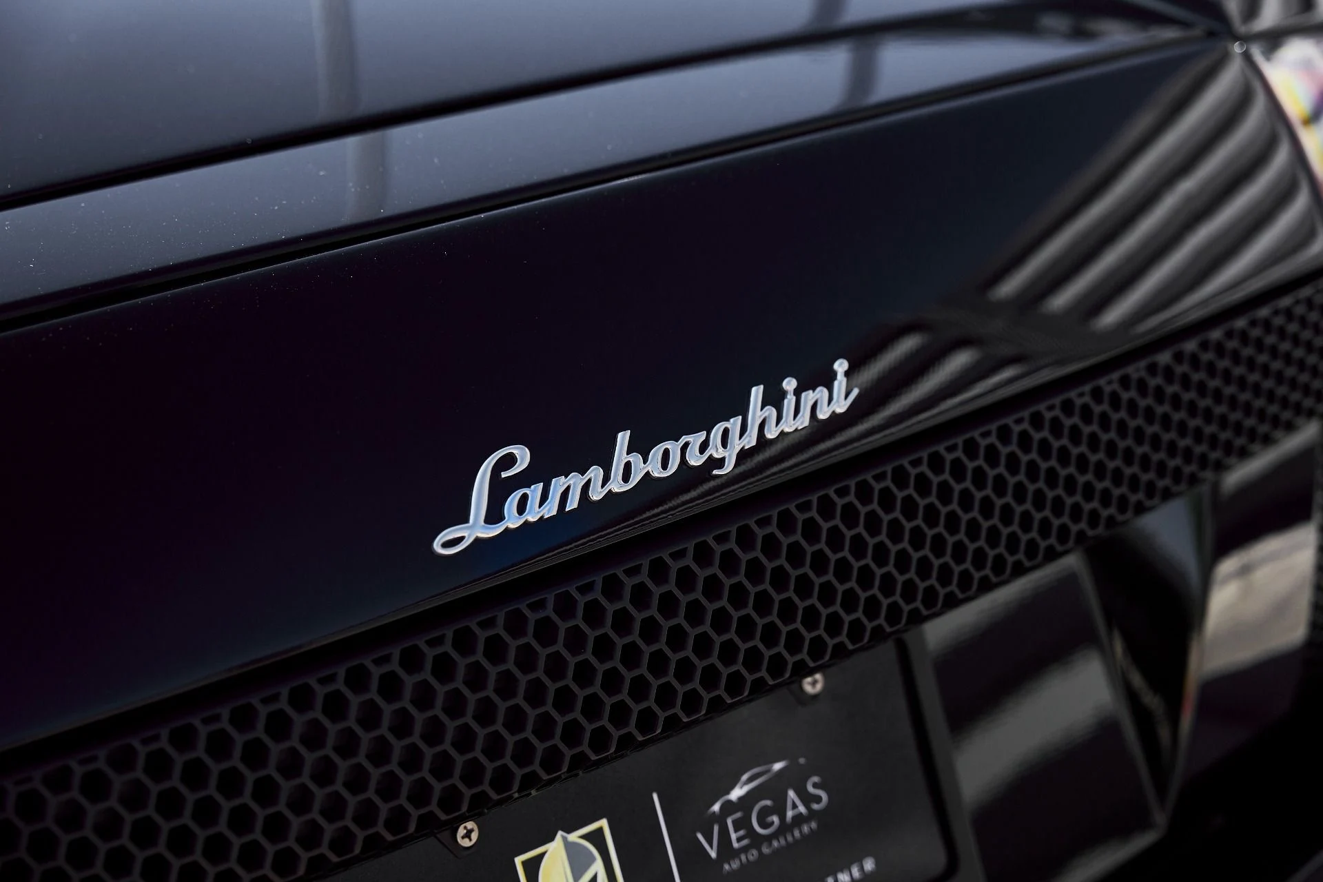 mph011_1180898578_Used_2006_Lamborghini_Murcielago_Base_1773347212_833f59d6aa