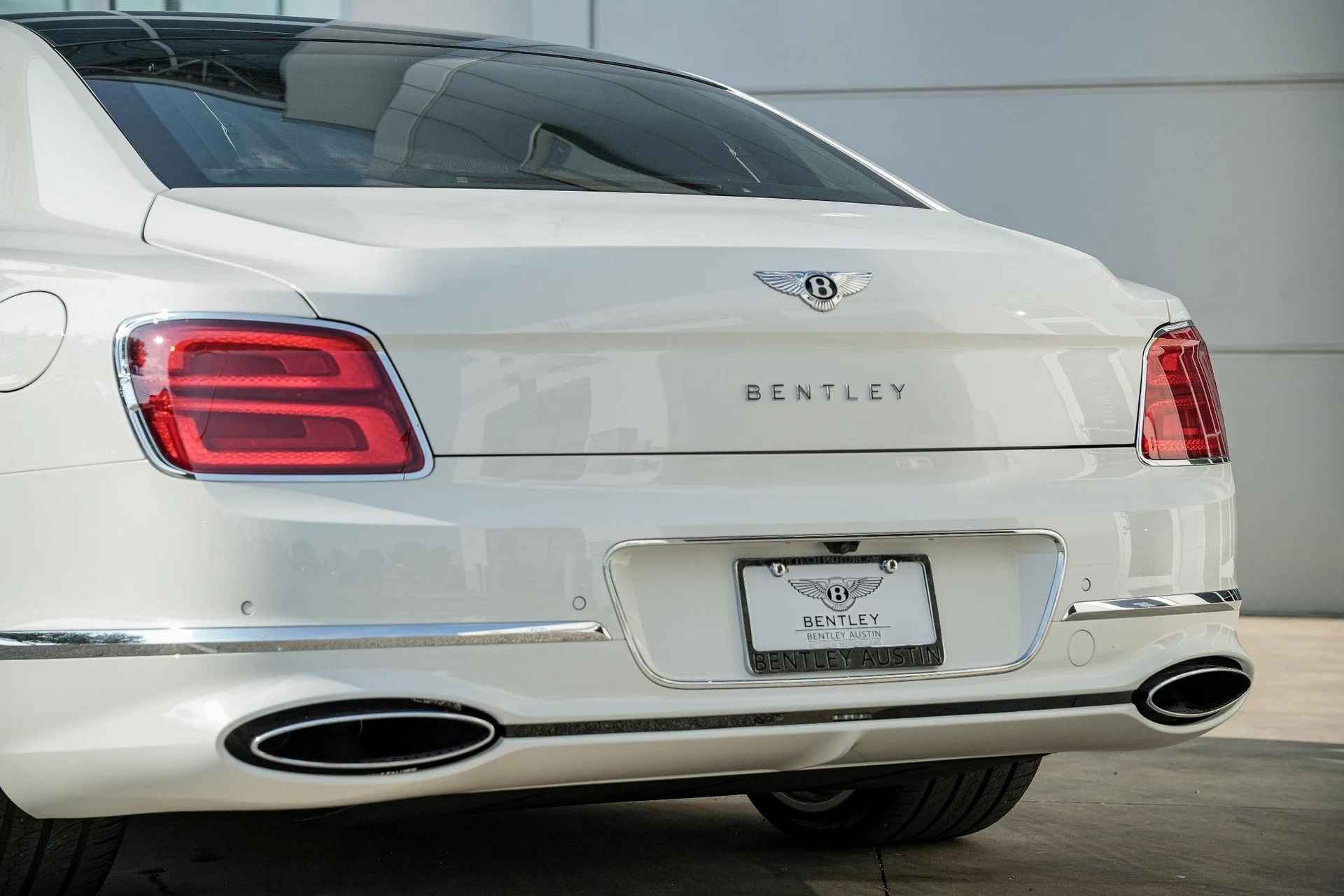 mph011_1181999508_Hi_Tech_Luxury_Imports_LLC_SCBBP_6_ZG_7_TC_024549_image_11_11e74d5904