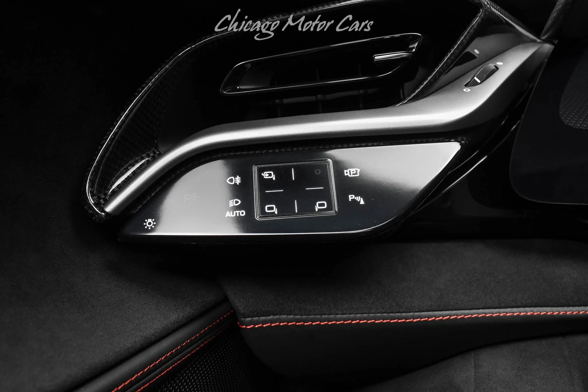 mph011_1182931698_13439_p12_l_228ef764ad