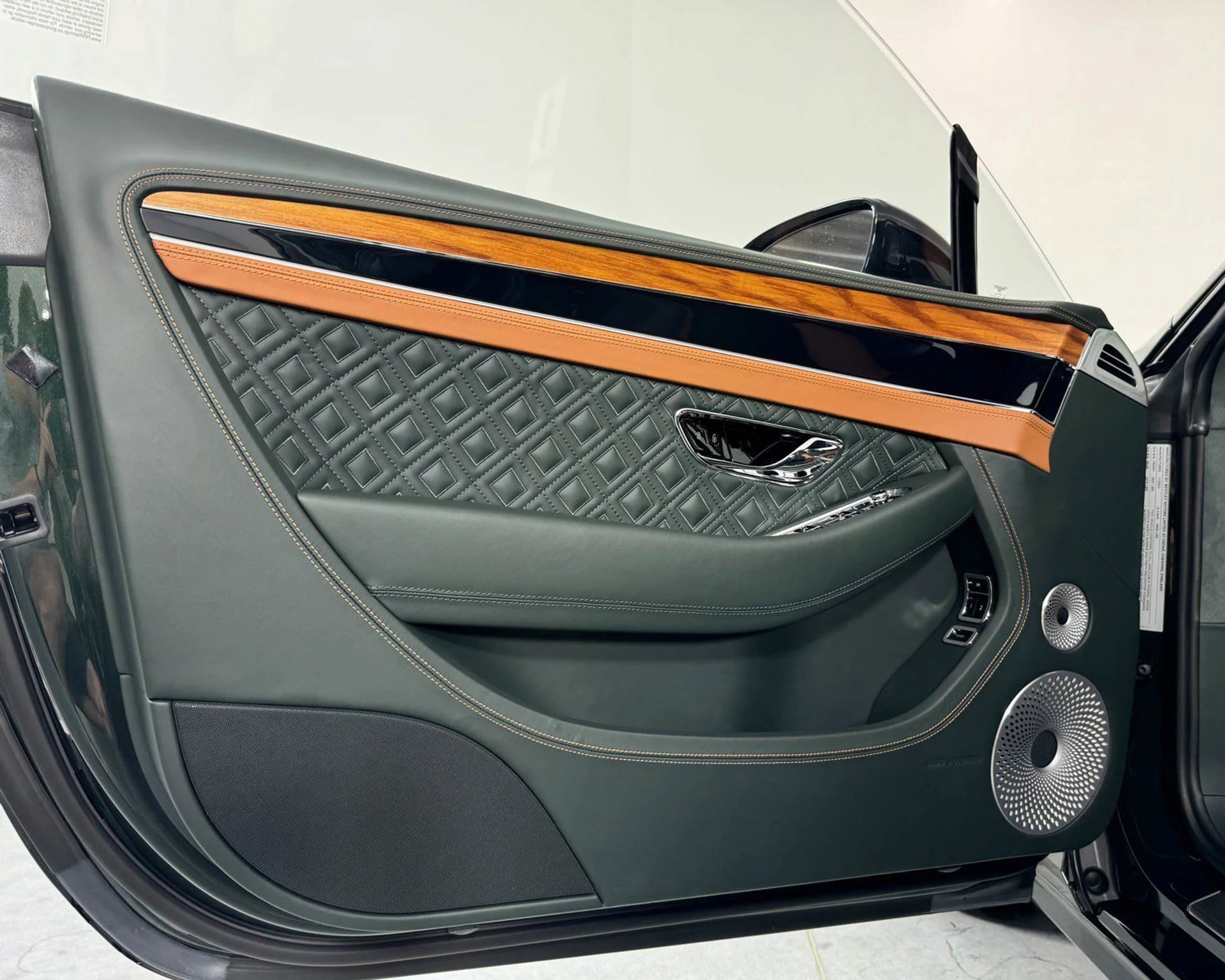 mph011_1186871670_d241c7958c184611b61b344ac9db7f98_236c570fc7