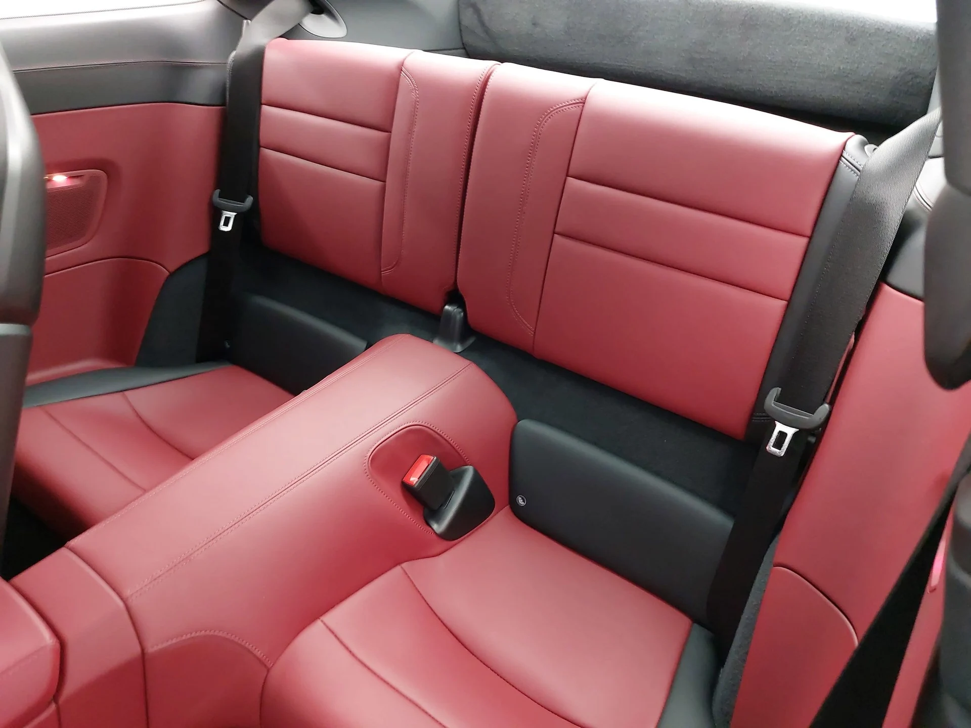 mph011_1190207701_11b5c85e7640b8e97fa7f8a9a818a446x_7ef4811b2b