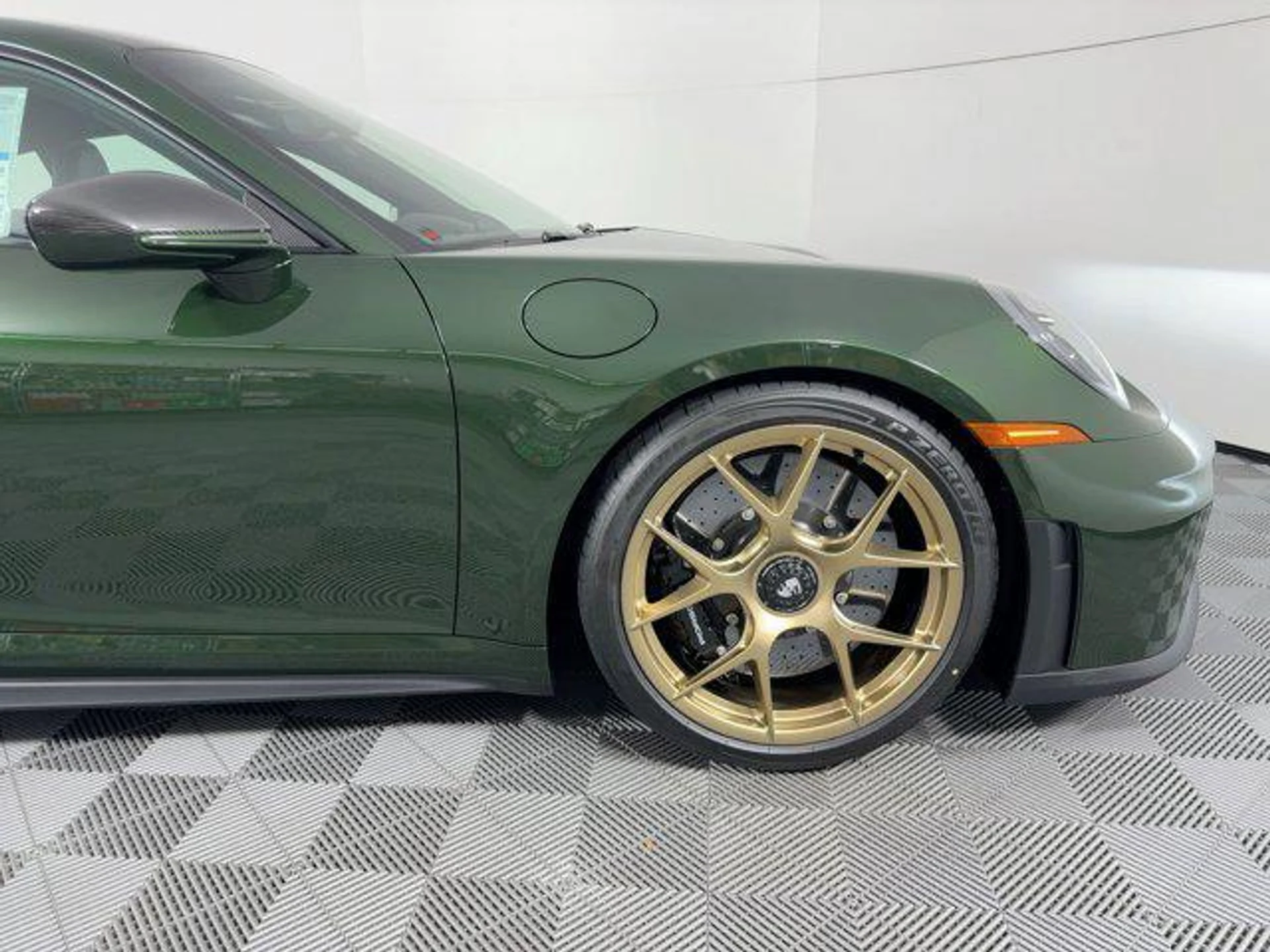 mph011_119399922_d4gq_C_Df_Dl8294p_Gg_Owo7_X_Id_Er9_U_5f9d3325e9