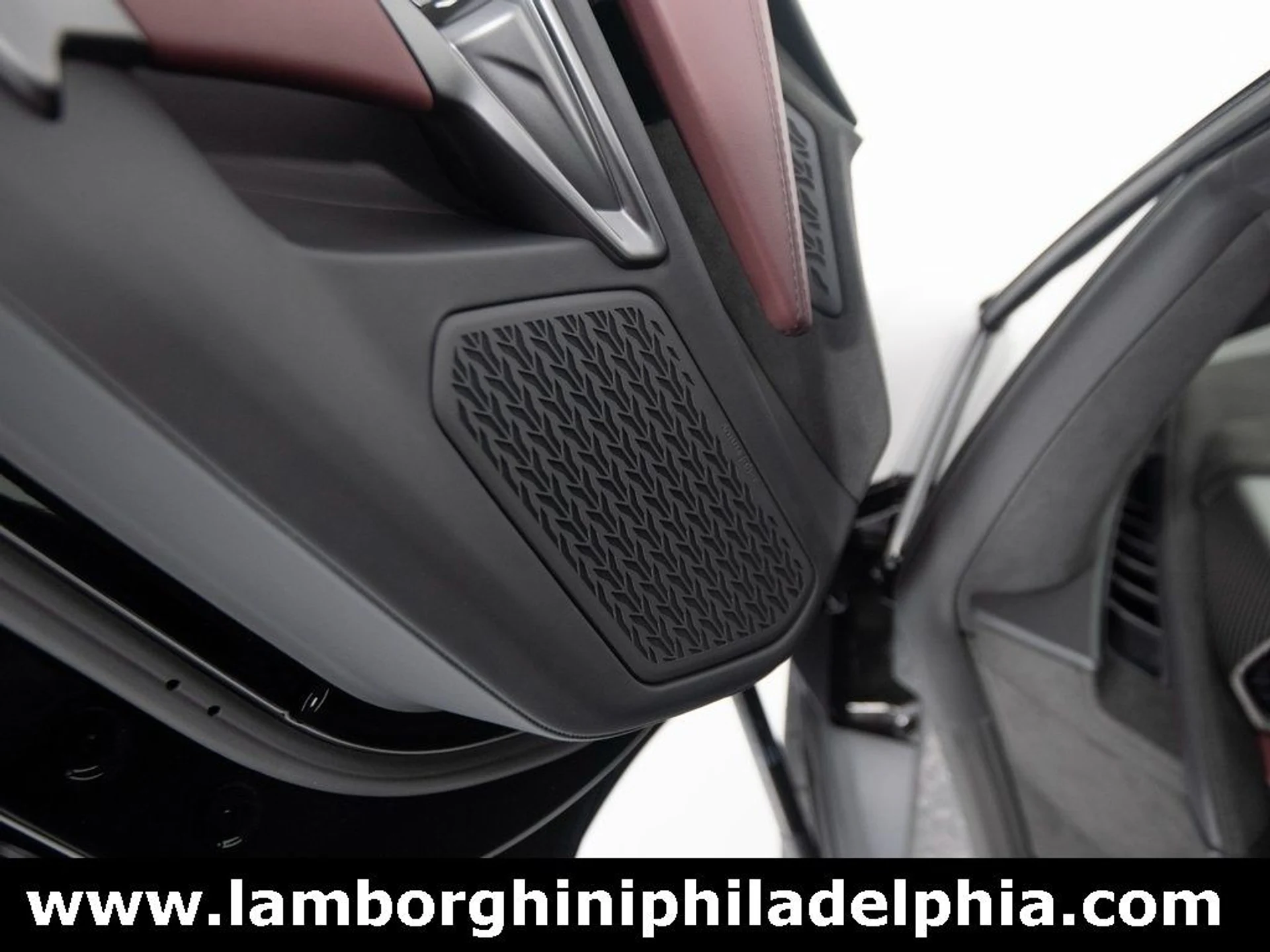 mph011_1200583739_c98884b896f83015014cef0677489352x_f7a079b7c6