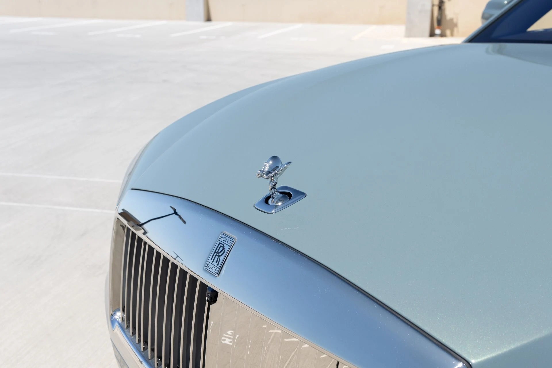 mph011_1204135165_Used_2024_Rolls_Royce_Spectre_1778197946_5ff5b8d4db
