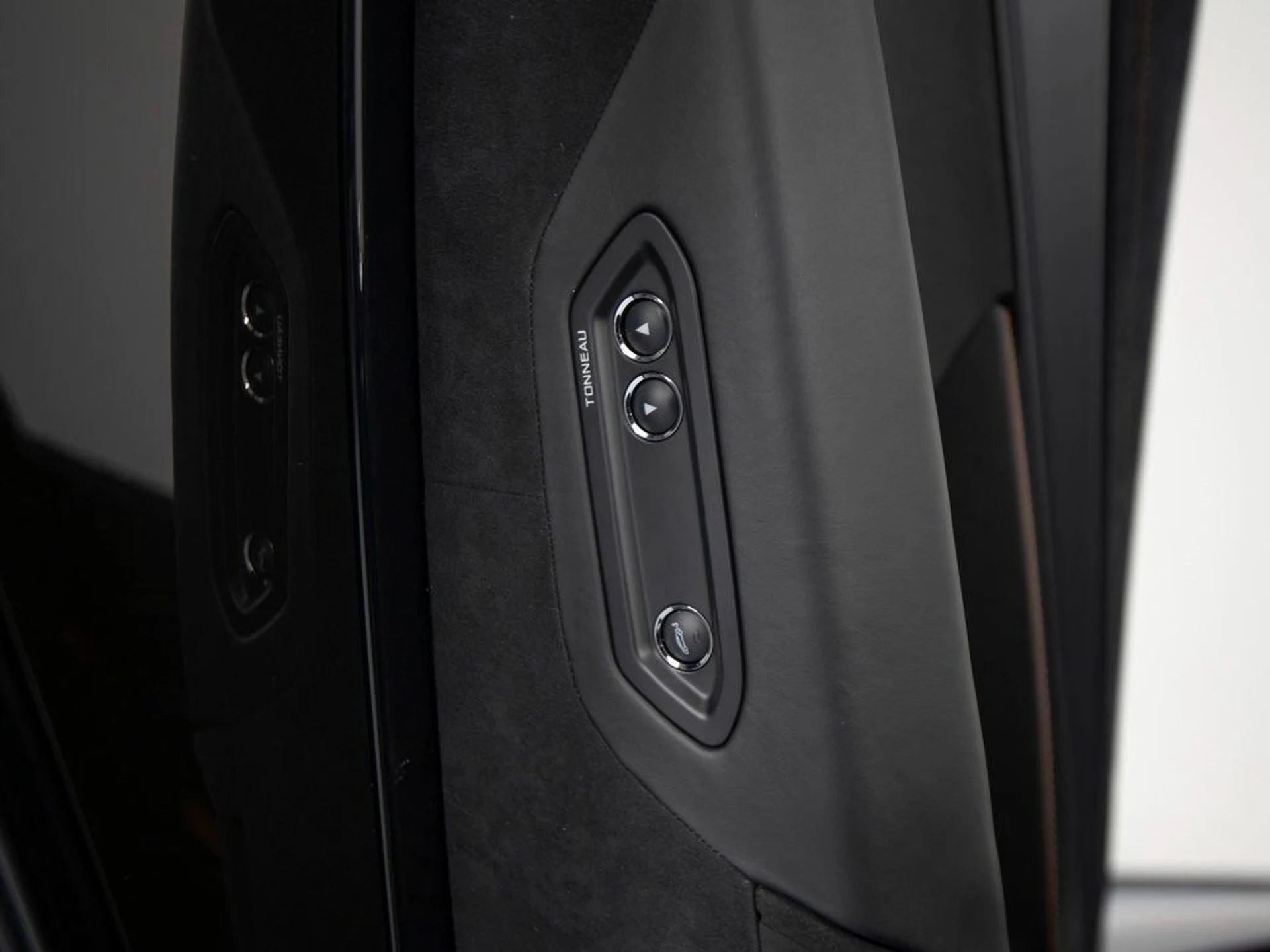 mph011_1206182396_41b2ef30594683c38ea06c4829cdebd2x_da9e402152