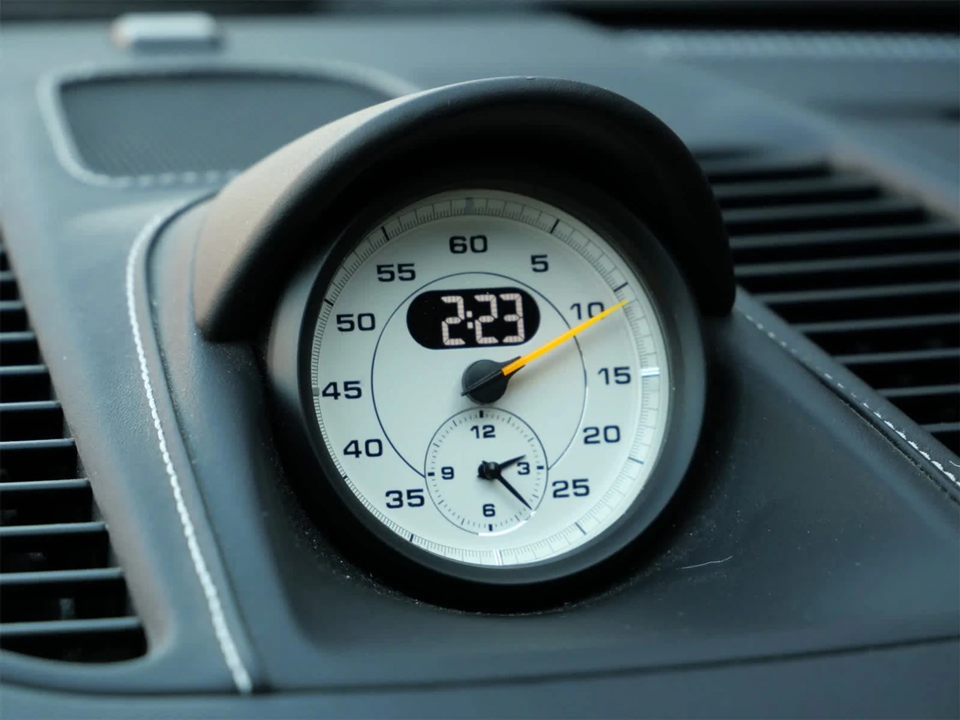 mph011_1207004657_6a077f49f027e7a1165ba175c2fe7d59_33a8e186d9