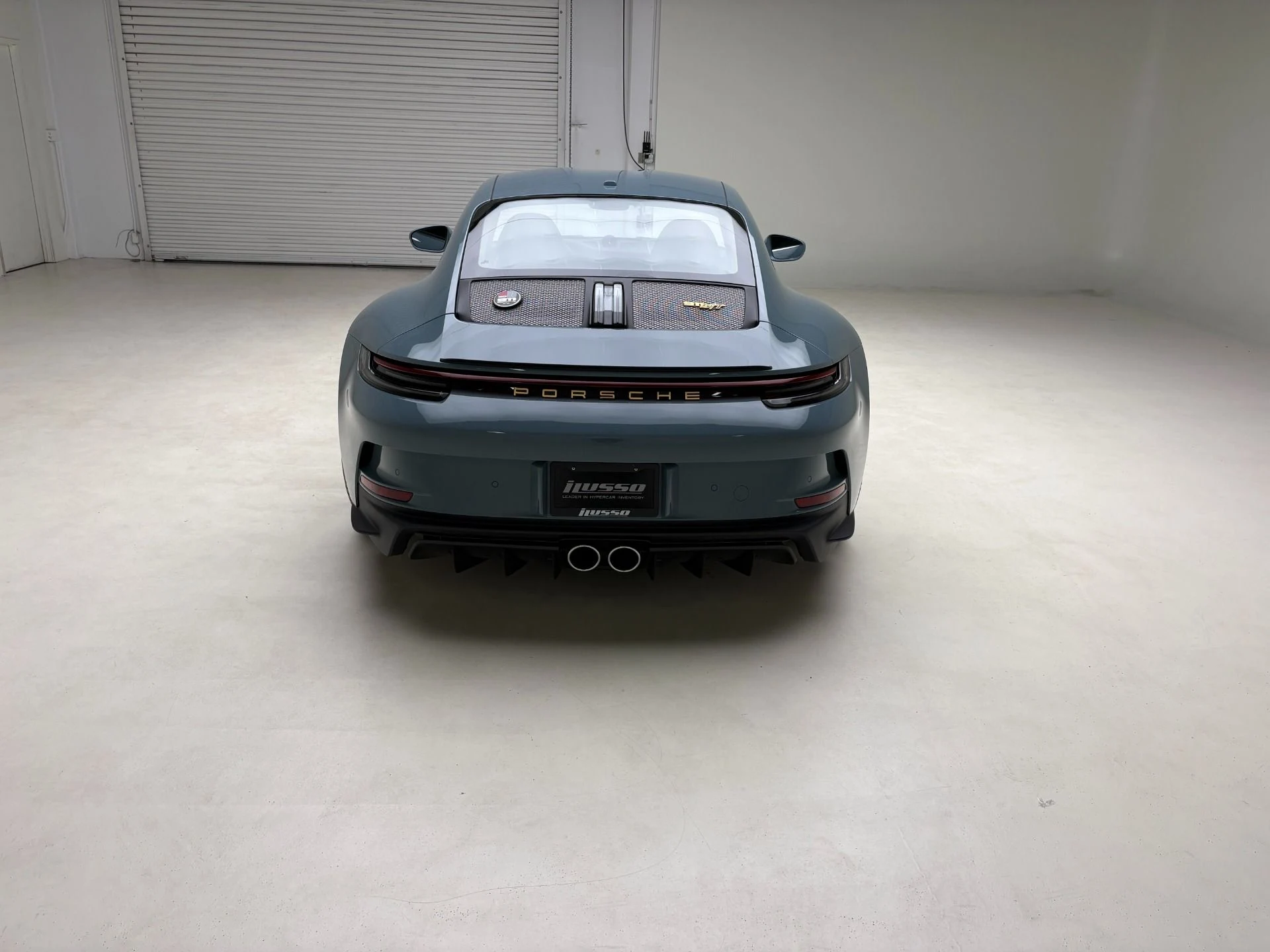 mph011_1207796369_Used_2024_Porsche_911_ST_1777657007_59bdc66270