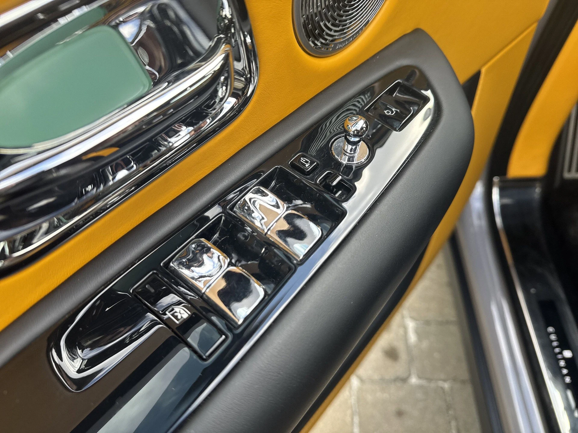 mph011_1221209253_3ce0a802c56cdc5c0eb8463bc32c2423x_e25911f6eb