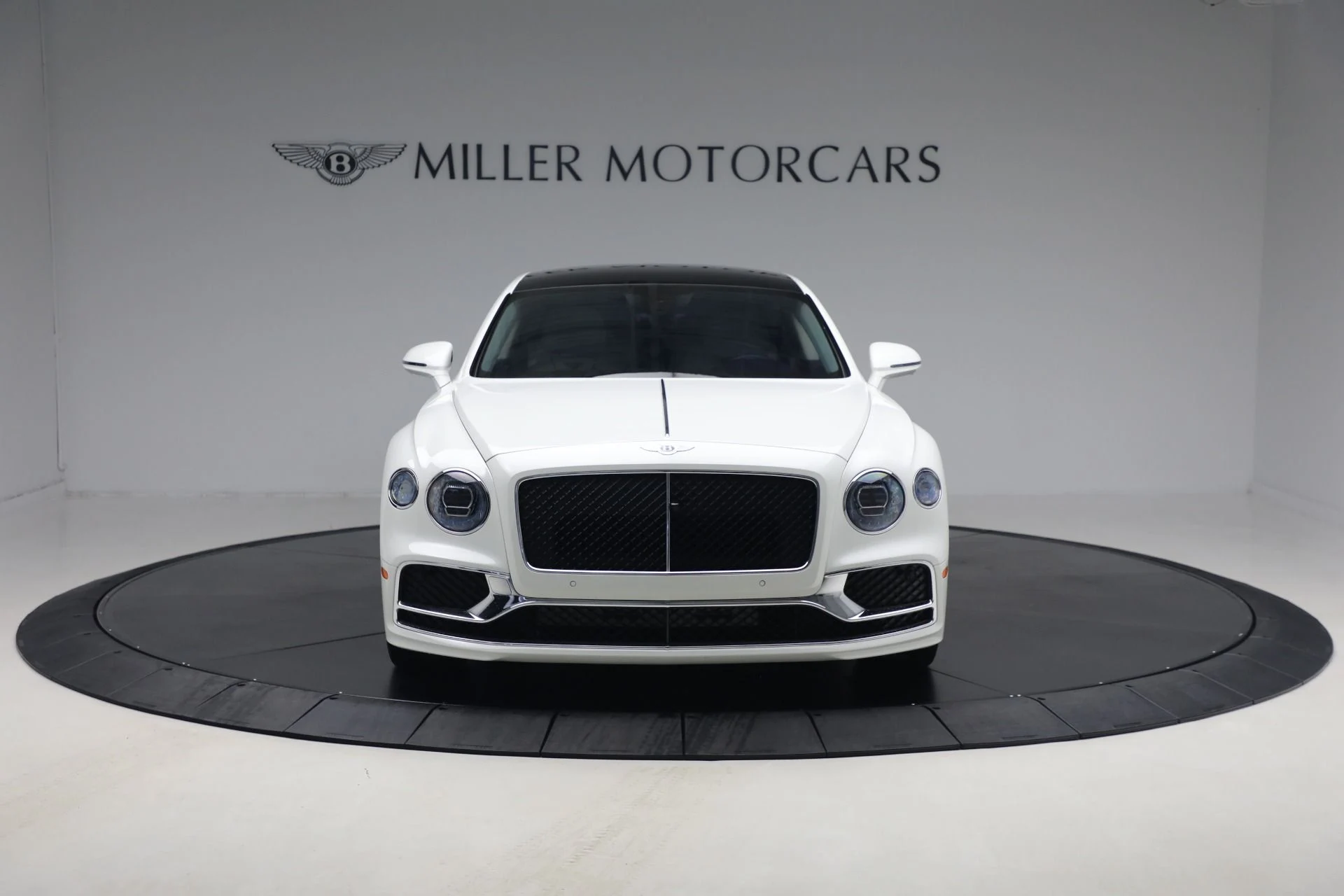 mph011_1221977157_Used_2024_Bentley_Flying_Spur_Hybrid_d1d033e53d
