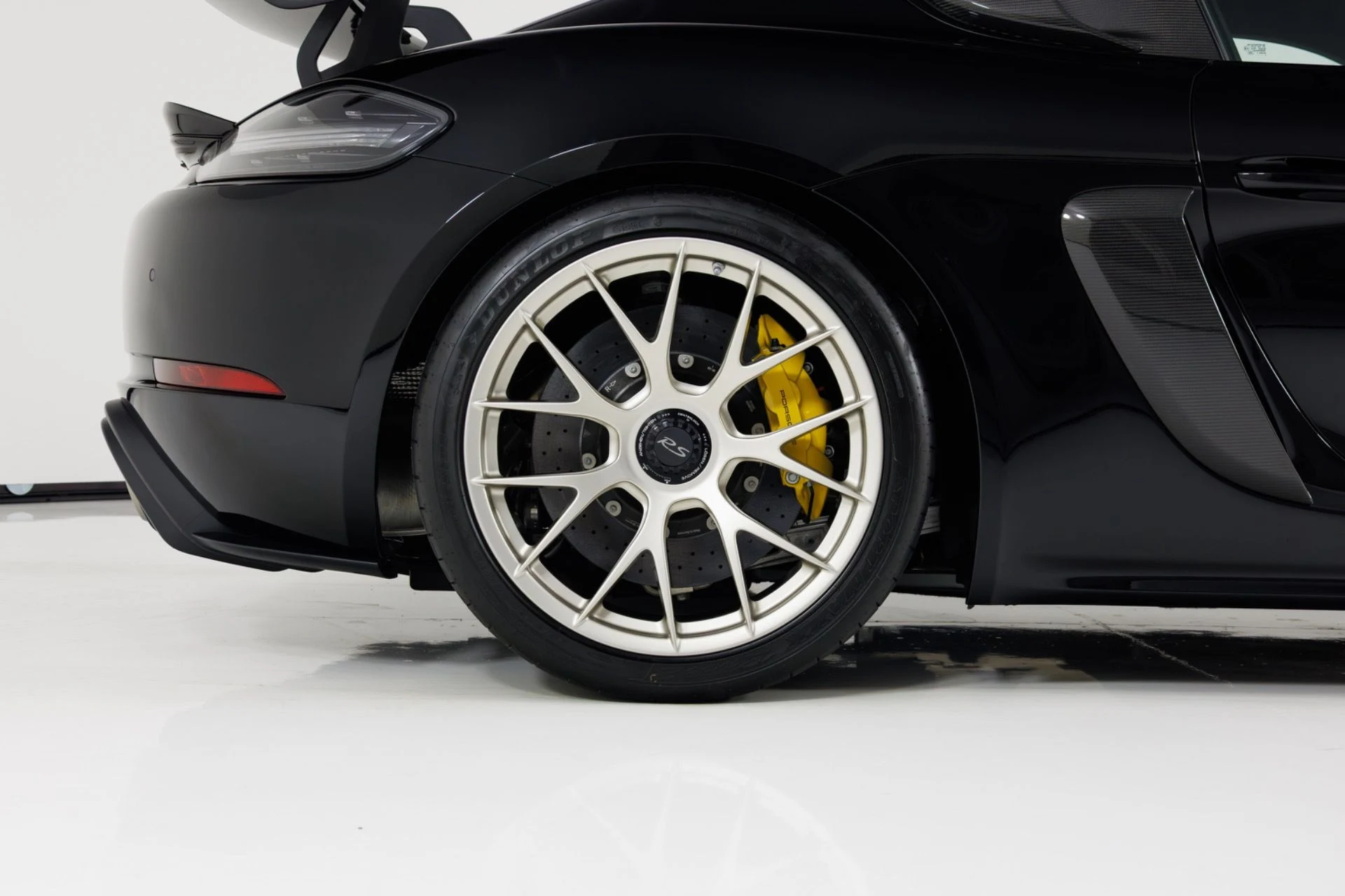 mph011_122378052_Used_2025_Porsche_718_Cayman_GT_4_RS_1774365213_d834ec73c6