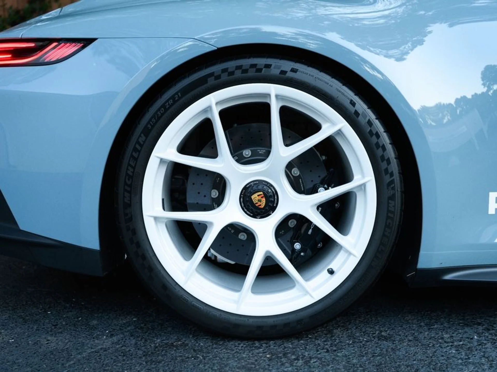 mph011_1228224528_a22f1eca_52e4_4503_8a53_862ea4e3d50d_0763c9a6fa