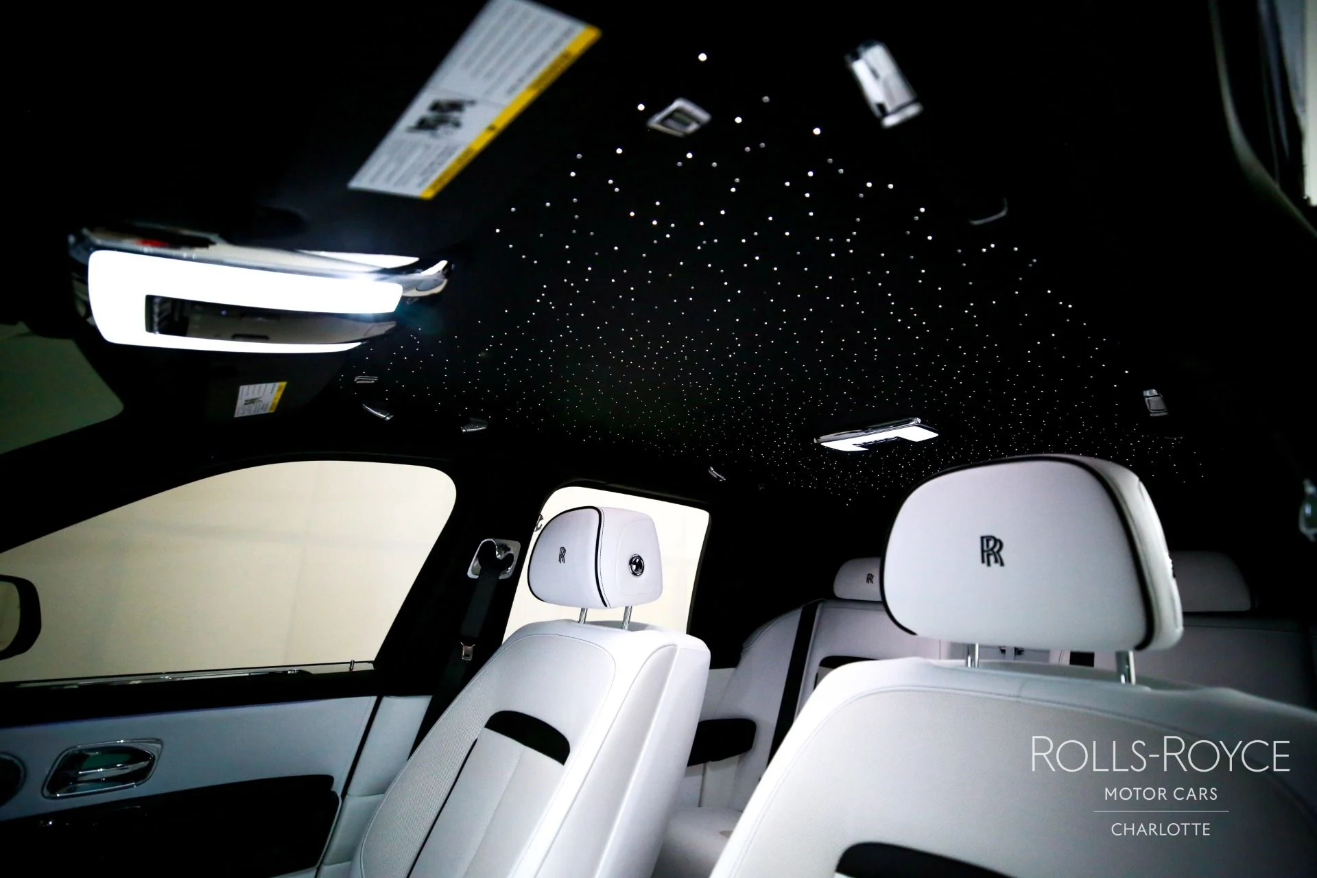 mph011_1235078817_Used_2025_Rolls_Royce_Black_Badge_Cullinan_1769527230_e714b88768