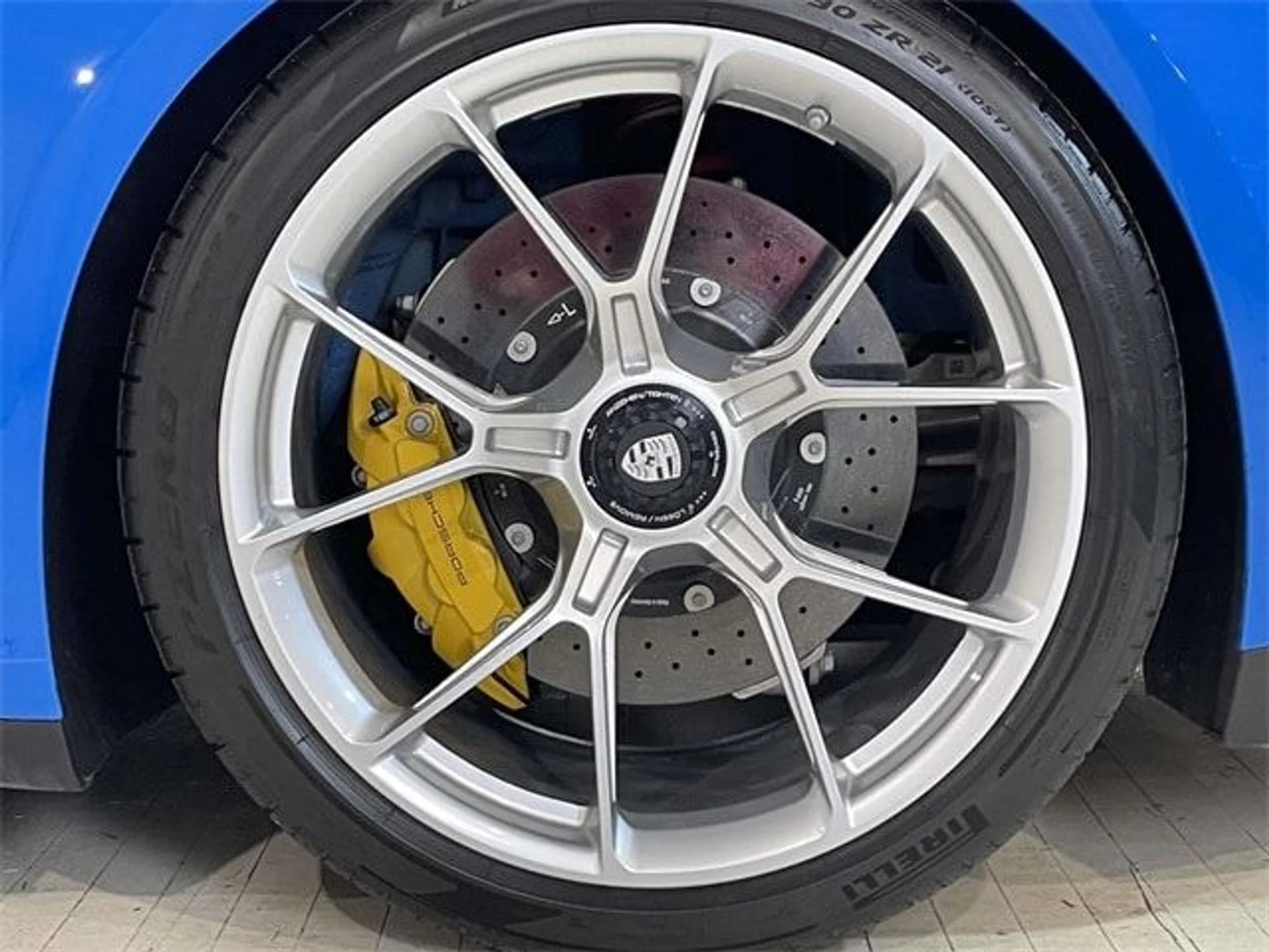 mph011_124568282_7af6338f004e3d8922f2070c52edc699x_b43eeb866e