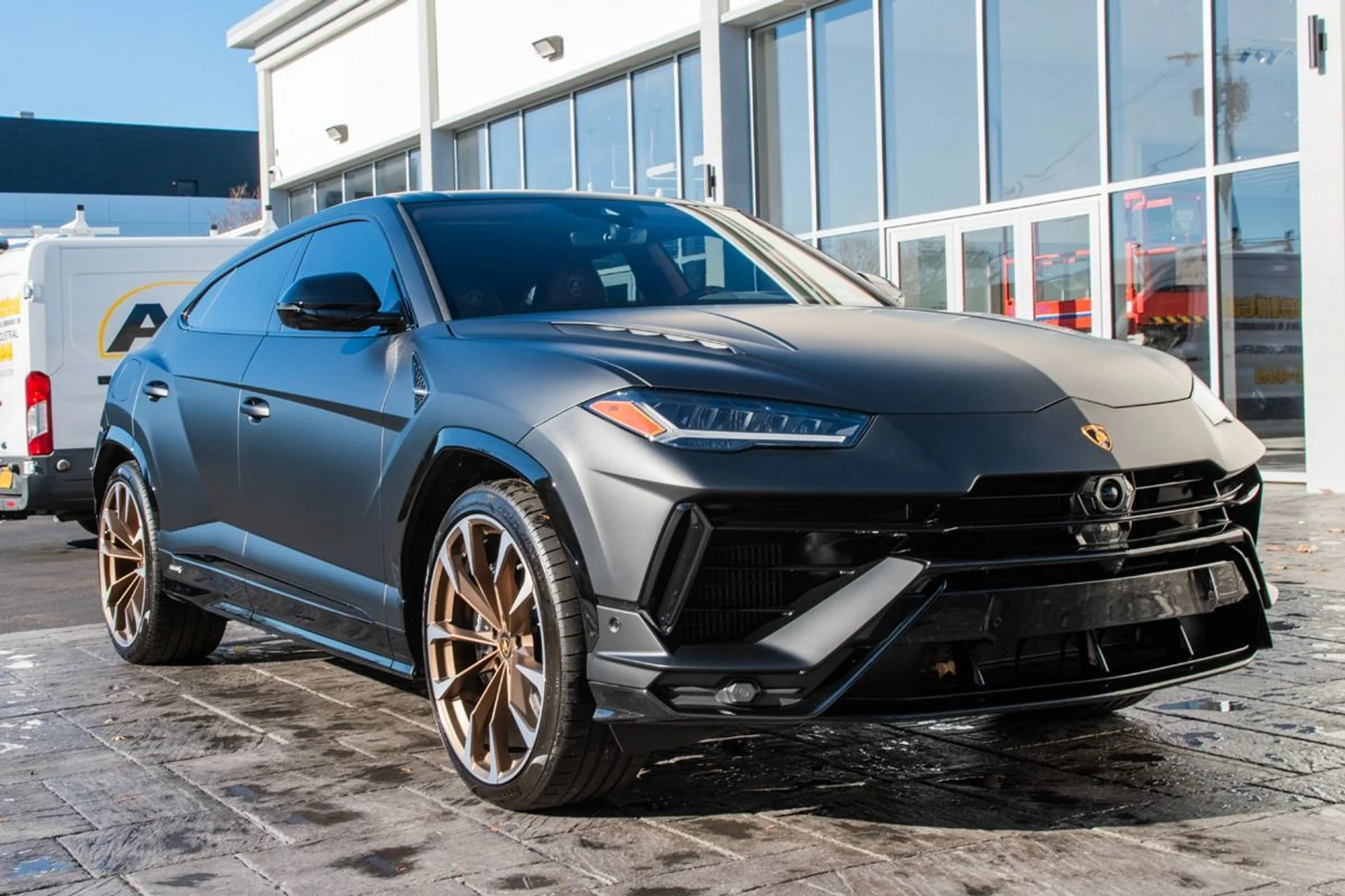mph011_1251593749_Used_2023_Lamborghini_Urus_S_1705520802_b085d08da3