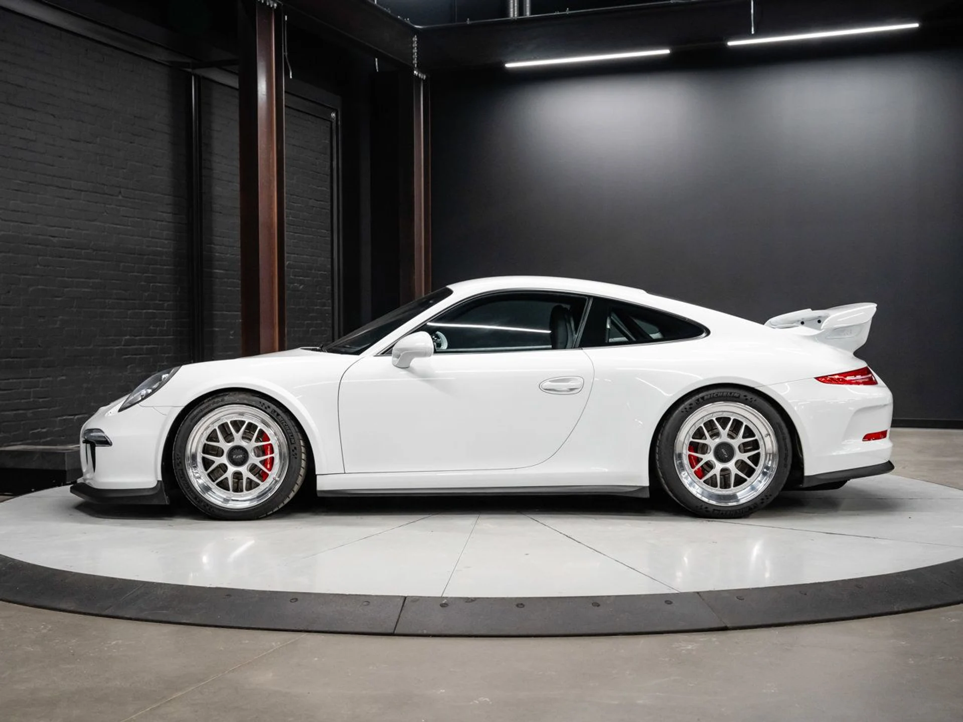 mph011_1262450620_porsche_911_2015_0083427e9c