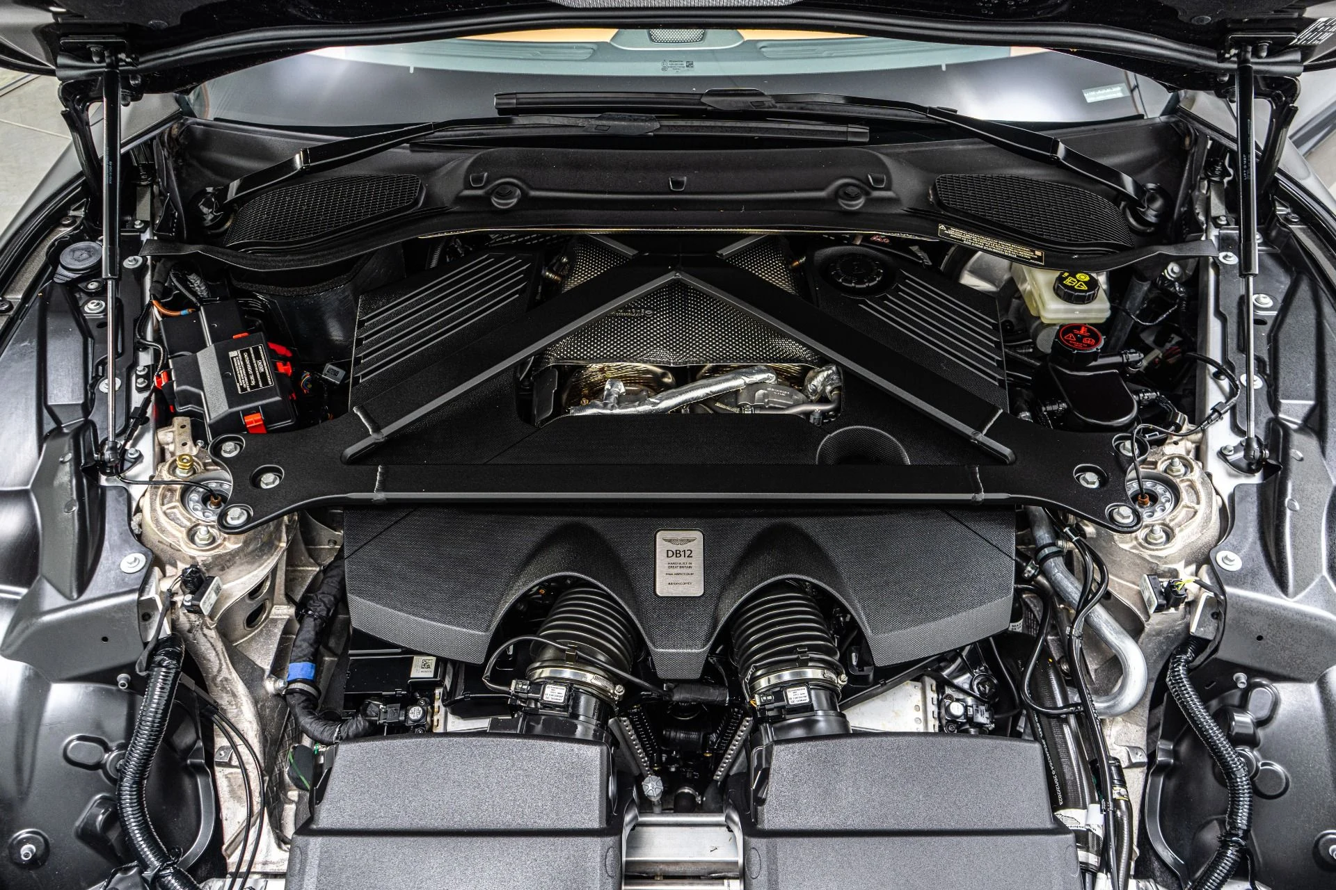 mph011_126250668_Used_2024_Aston_Martin_DB_12_Volante_Low_Miles_86_K_in_Options_Gorgeous_Color_Combination_1774375825_a91f989cdb