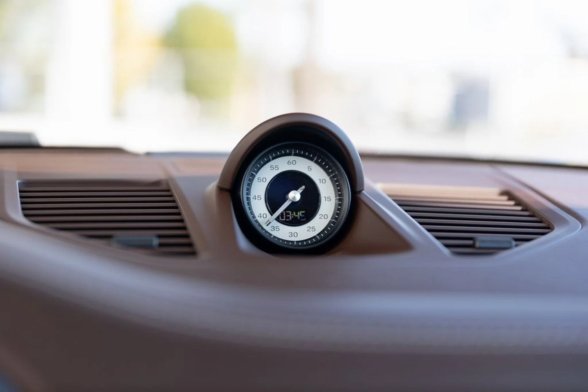 mph011_1265142719_1c5c4370608649a03b6e34cf326c649dx_84e53b84e1