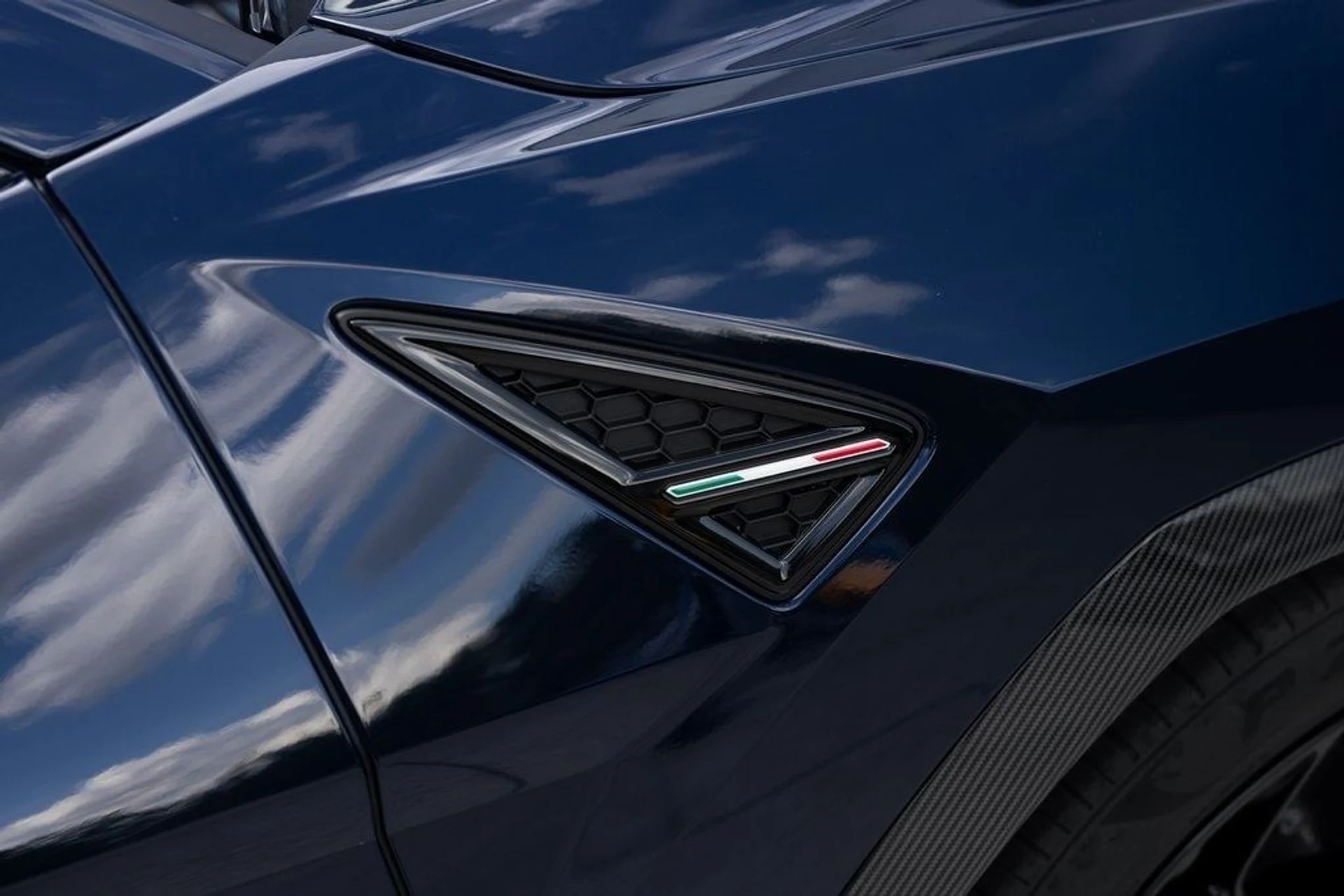 mph011_1265527894_a333b7e03750b4f707897cb3cb0c6a8cx_d1ed50734c