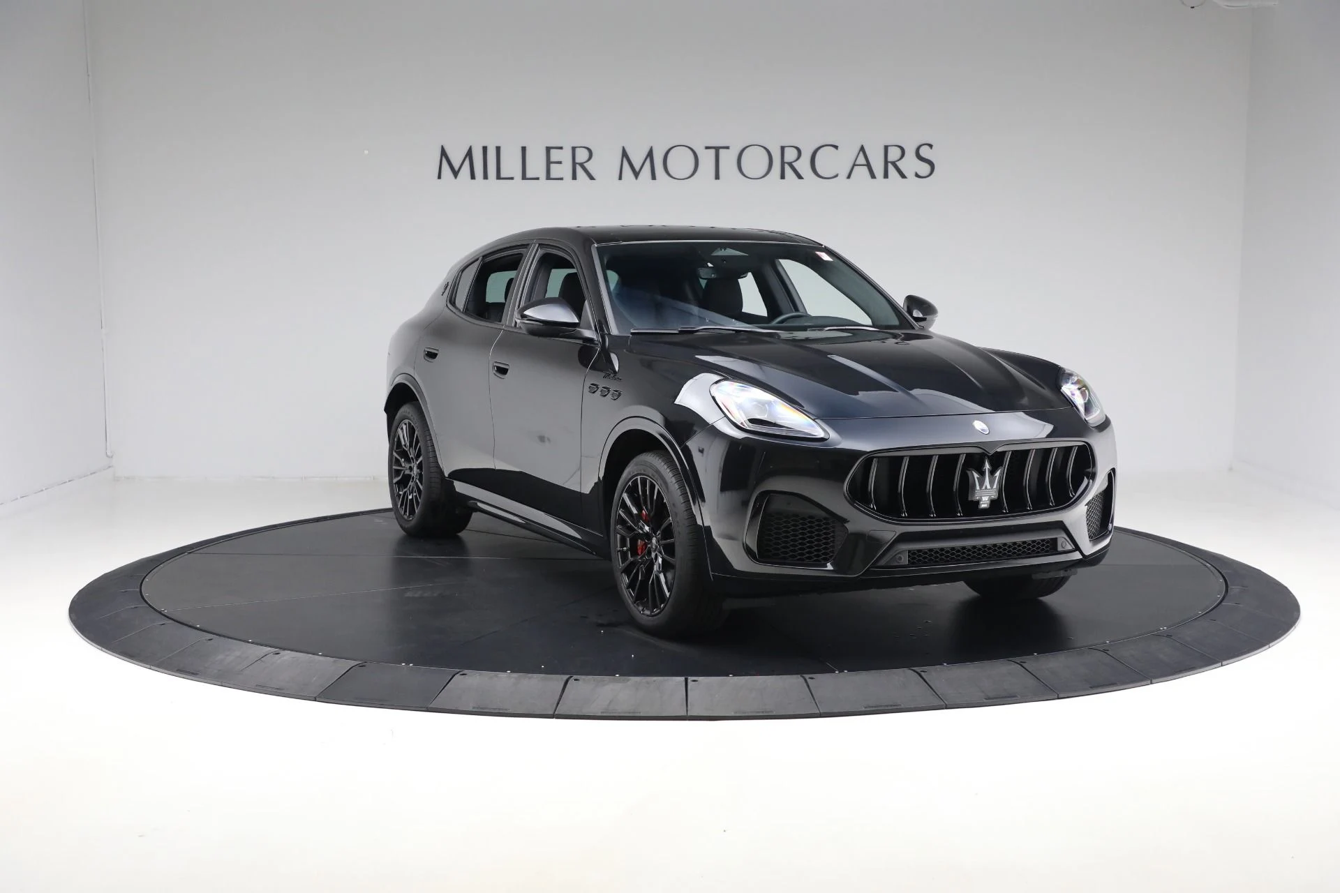 mph011_1271492632_New_2025_Maserati_Grecale_Modena_a4a6a32c6e