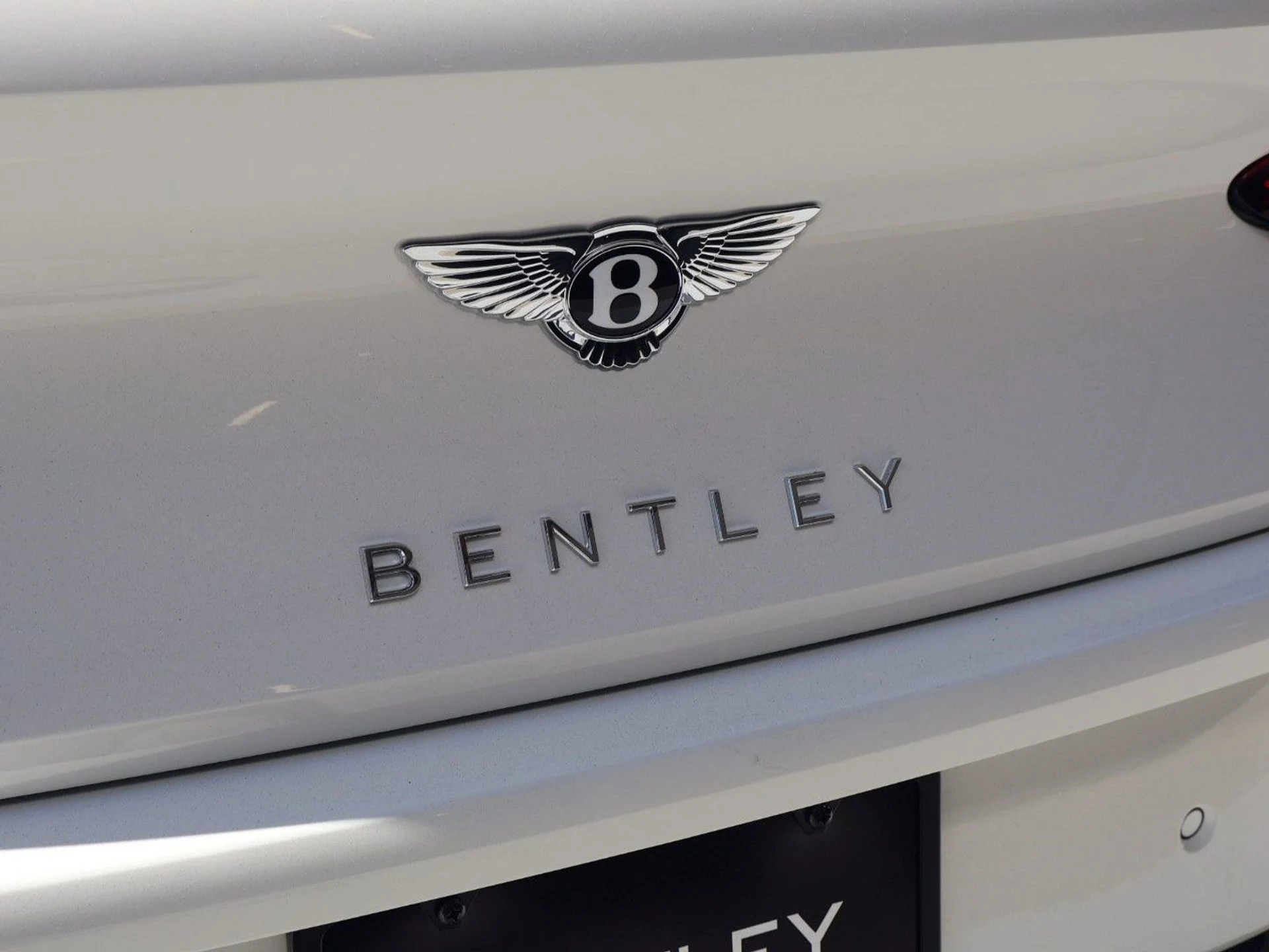 mph011_1272023984_385d40f781d151930556c8da581a2be0x_abe6fbf02a