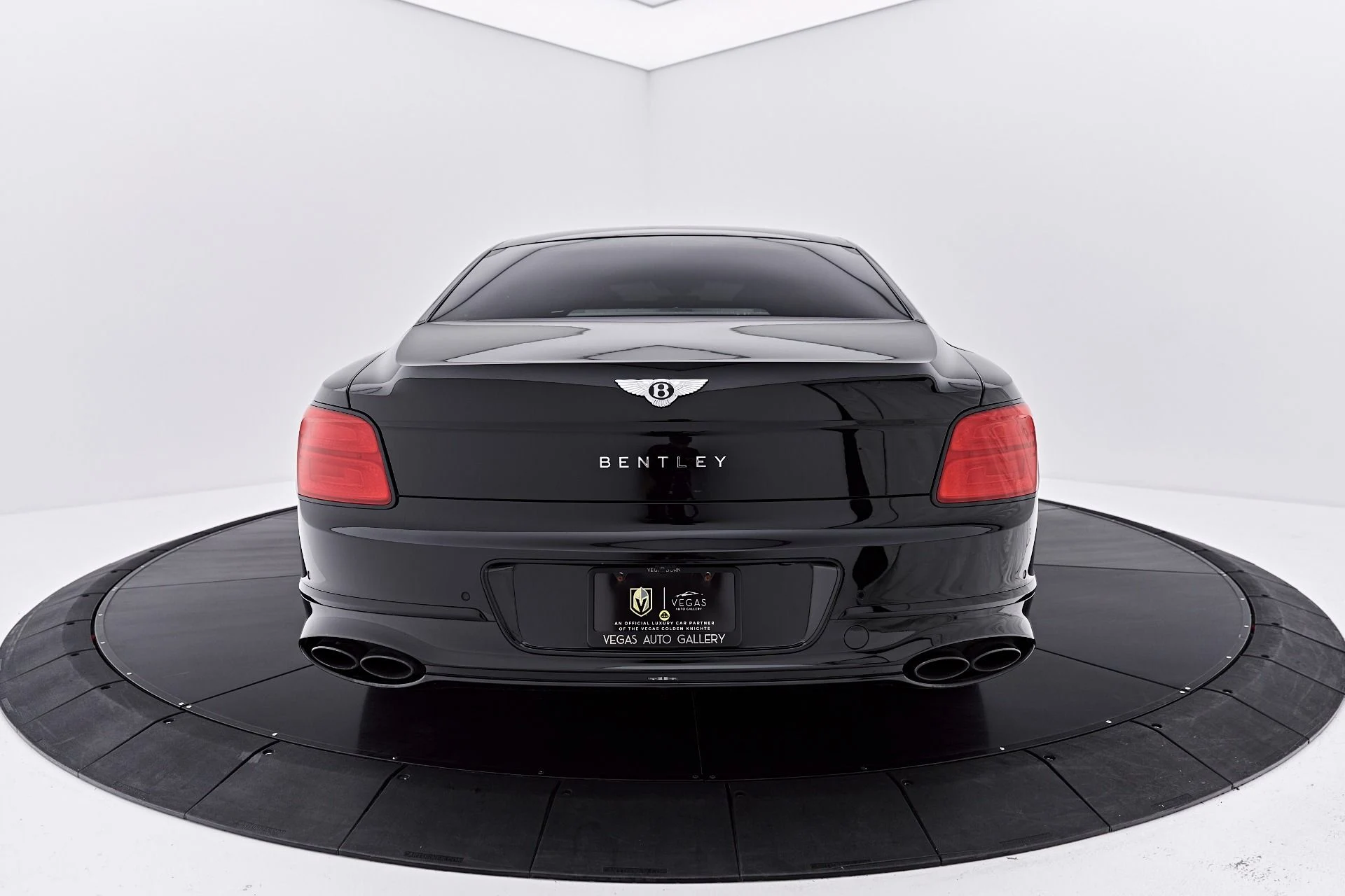 mph011_1277054975_Used_2023_Bentley_Flying_Spur_V8_1789628052_01b80aea87