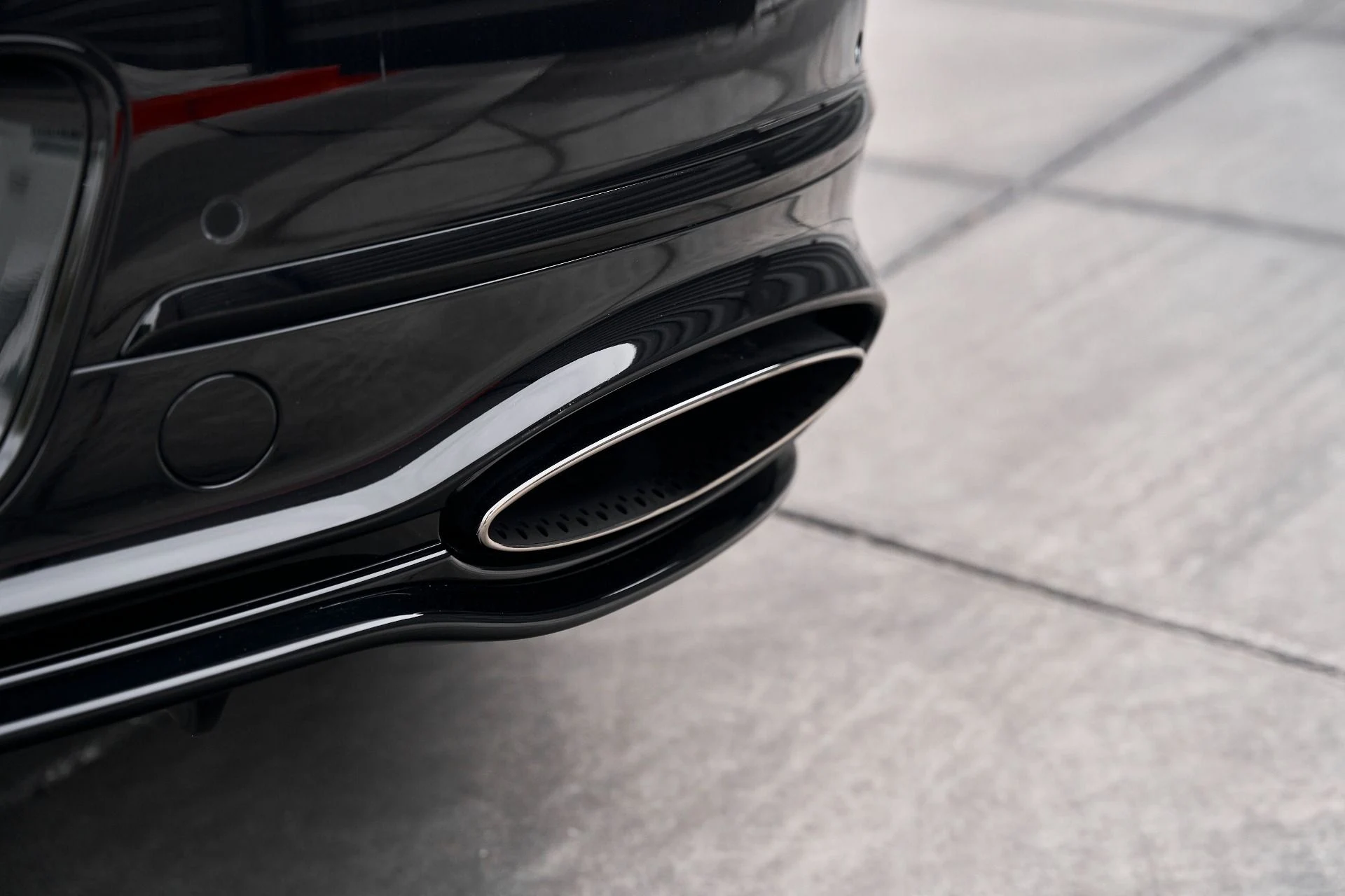 mph011_1280246931_Used_2025_Bentley_Flying_Spur_Speed_1769137030_32f11bec85