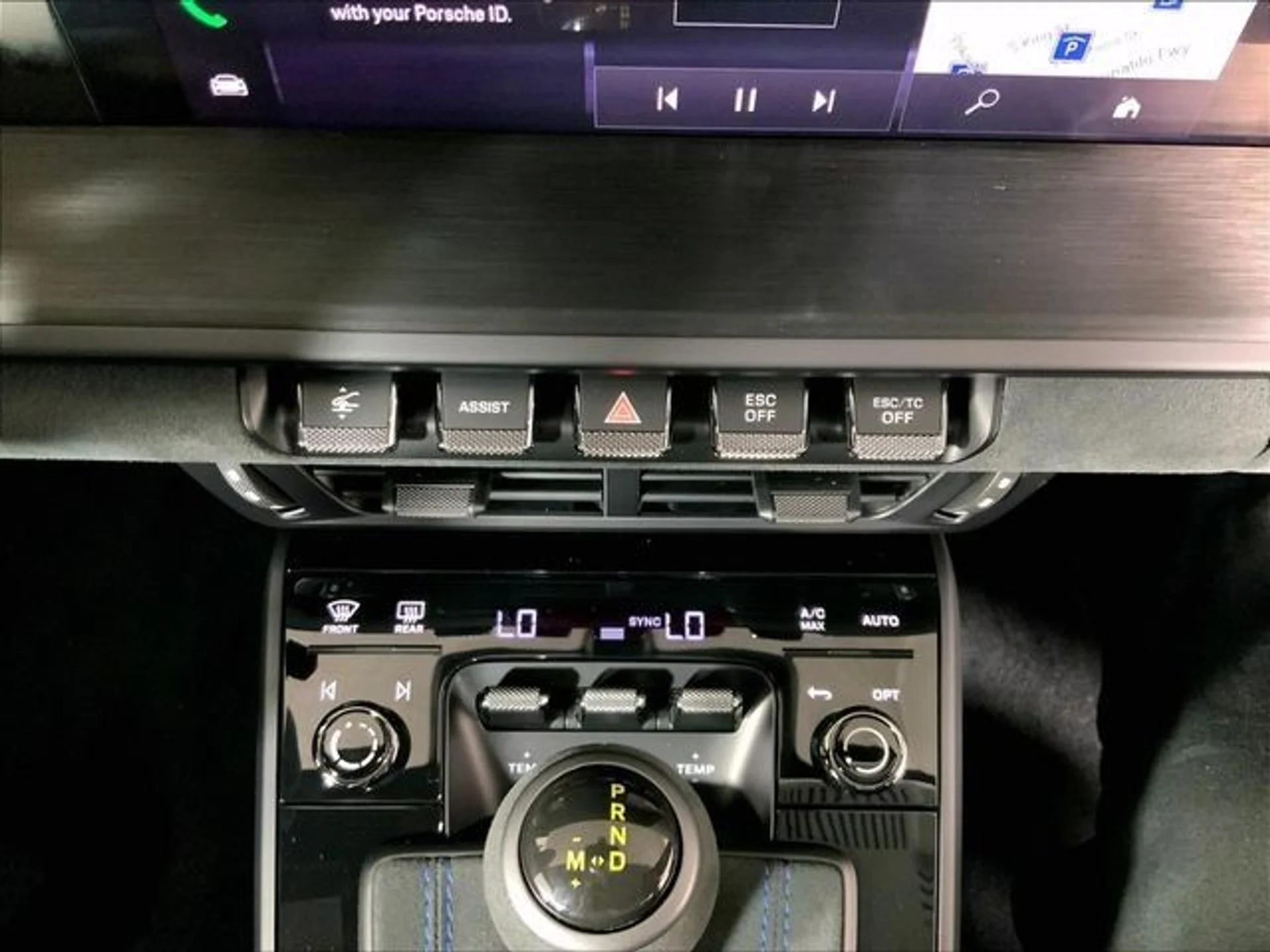 mph011_1281854551_ac74d5f0e52f8635f710da7e4fc88b89_90dd4927f6