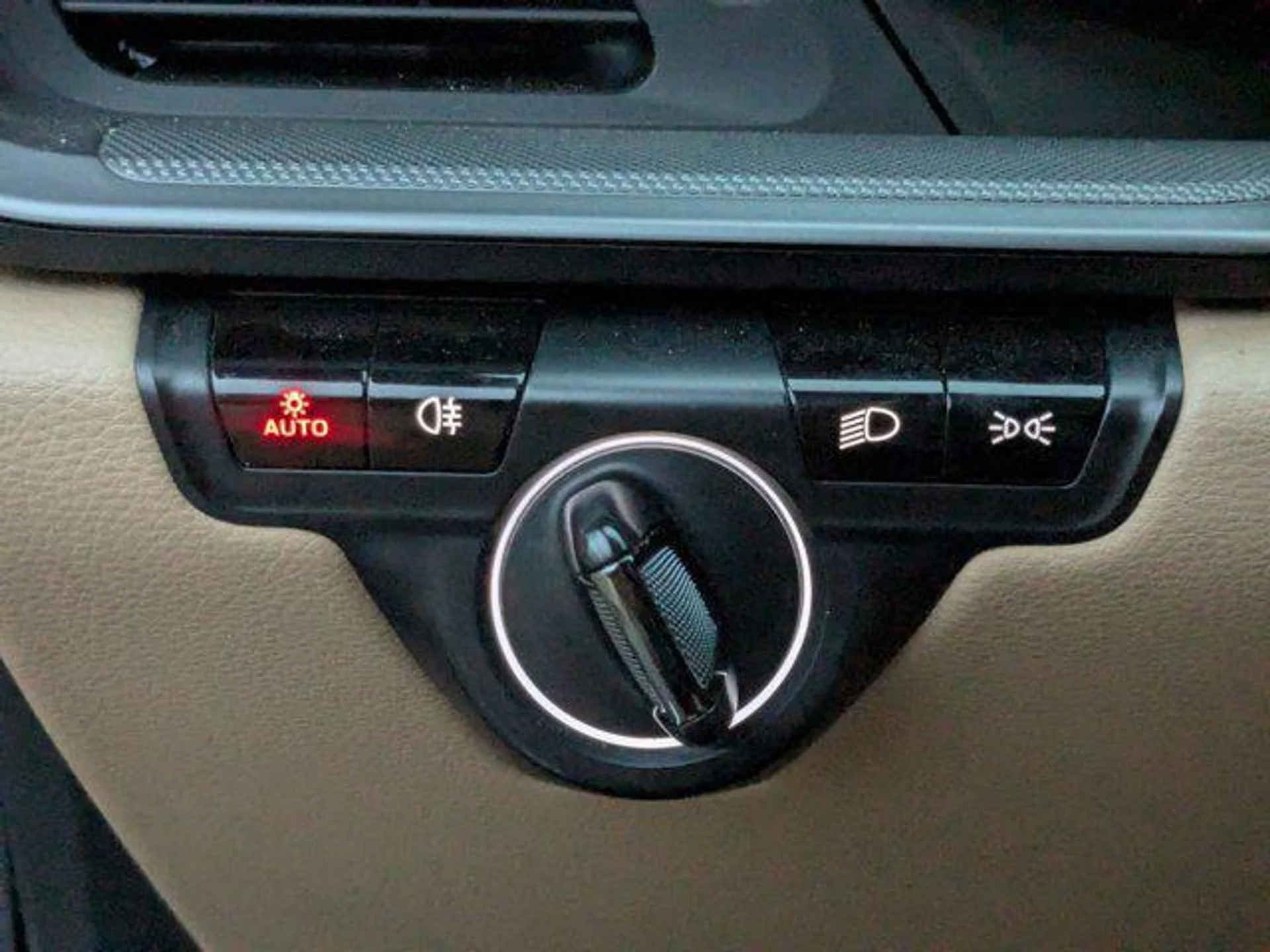 mph011_1281988592_x_Ggd_Iu_FL_82_M_Rtd0qa_T_Pf_Ccj_X_y_Y_de4c29a75f