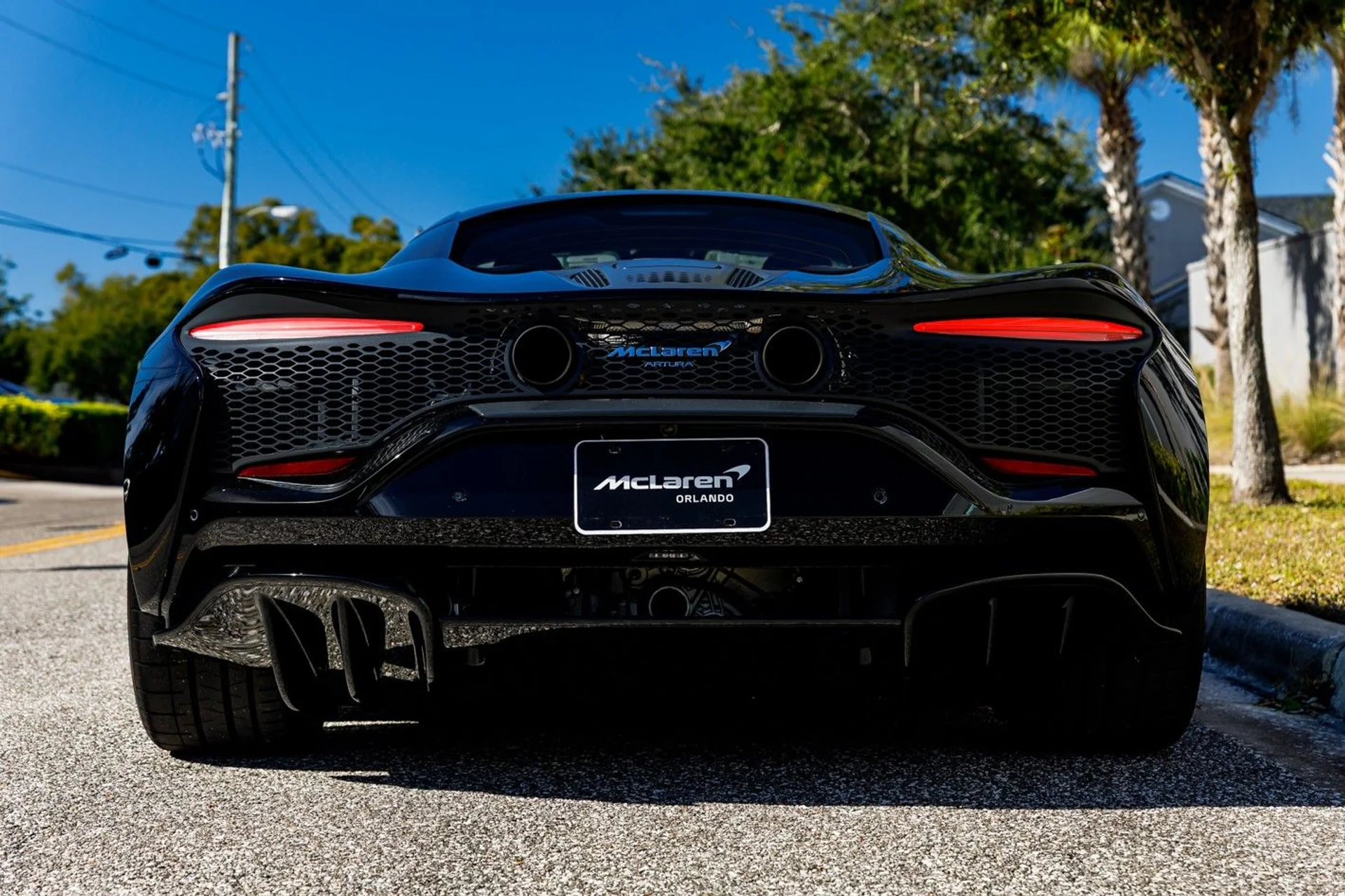 mph011_1282874758_396_p12_l_49e5f48cea