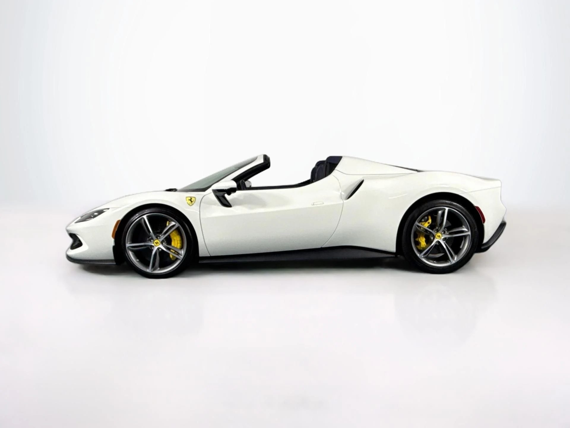 mph011_1283077466_Used_2025_Ferrari_296_GTS_1786124848_5129627cc1