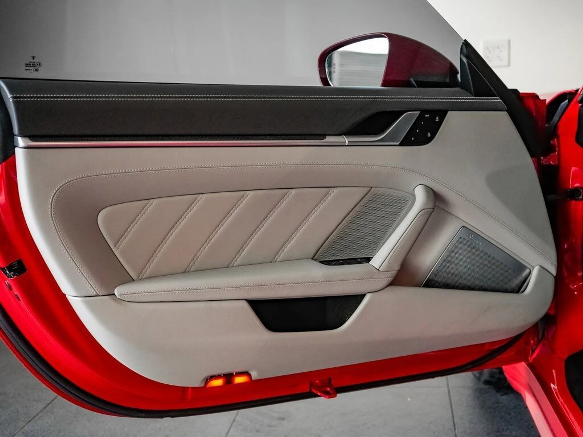 mph011_128545246_c6eab0841f9bfb3d11a35a657c597141_34d06f485b