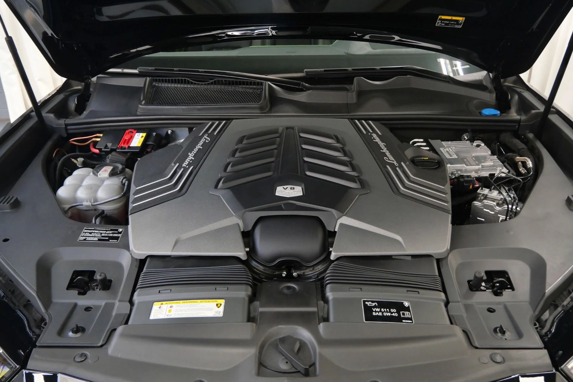 mph011_1288336849_Used_2022_Lamborghini_Urus_1761576878_94e5b0fa36