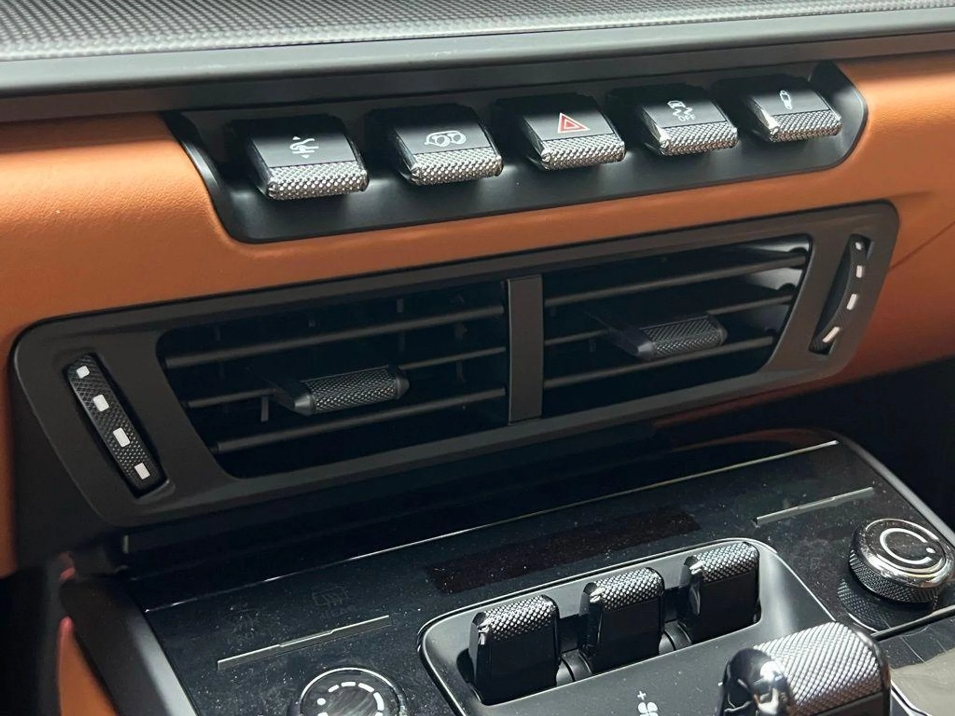 mph011_1296293864_5_L_Dhlbfyk8x_vk_CVBJ_Mwq51o_Tio_e368785106