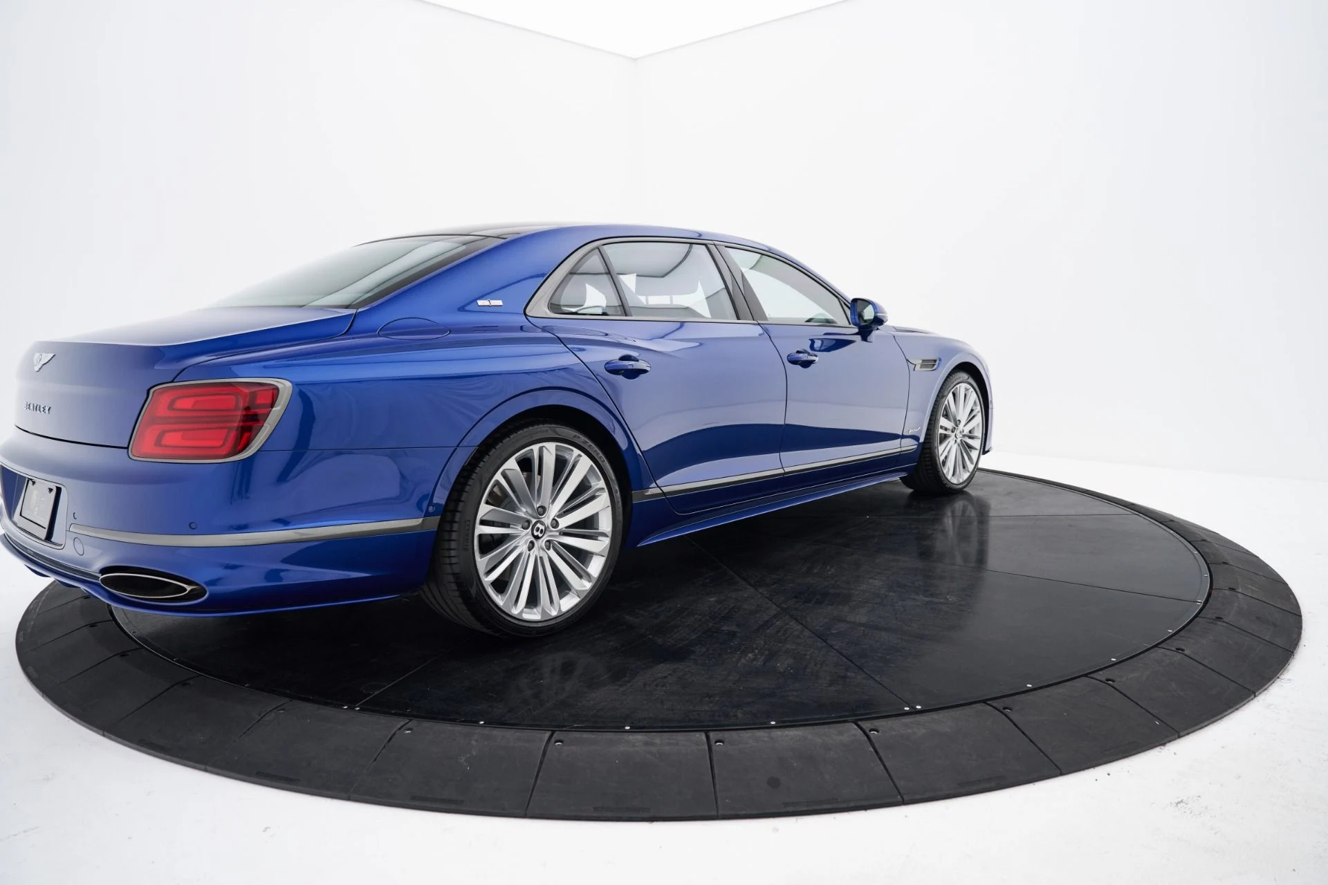 mph011_1306566809_Used_2025_Bentley_Flying_Spur_Speed_1792601131_3c7c6c69af