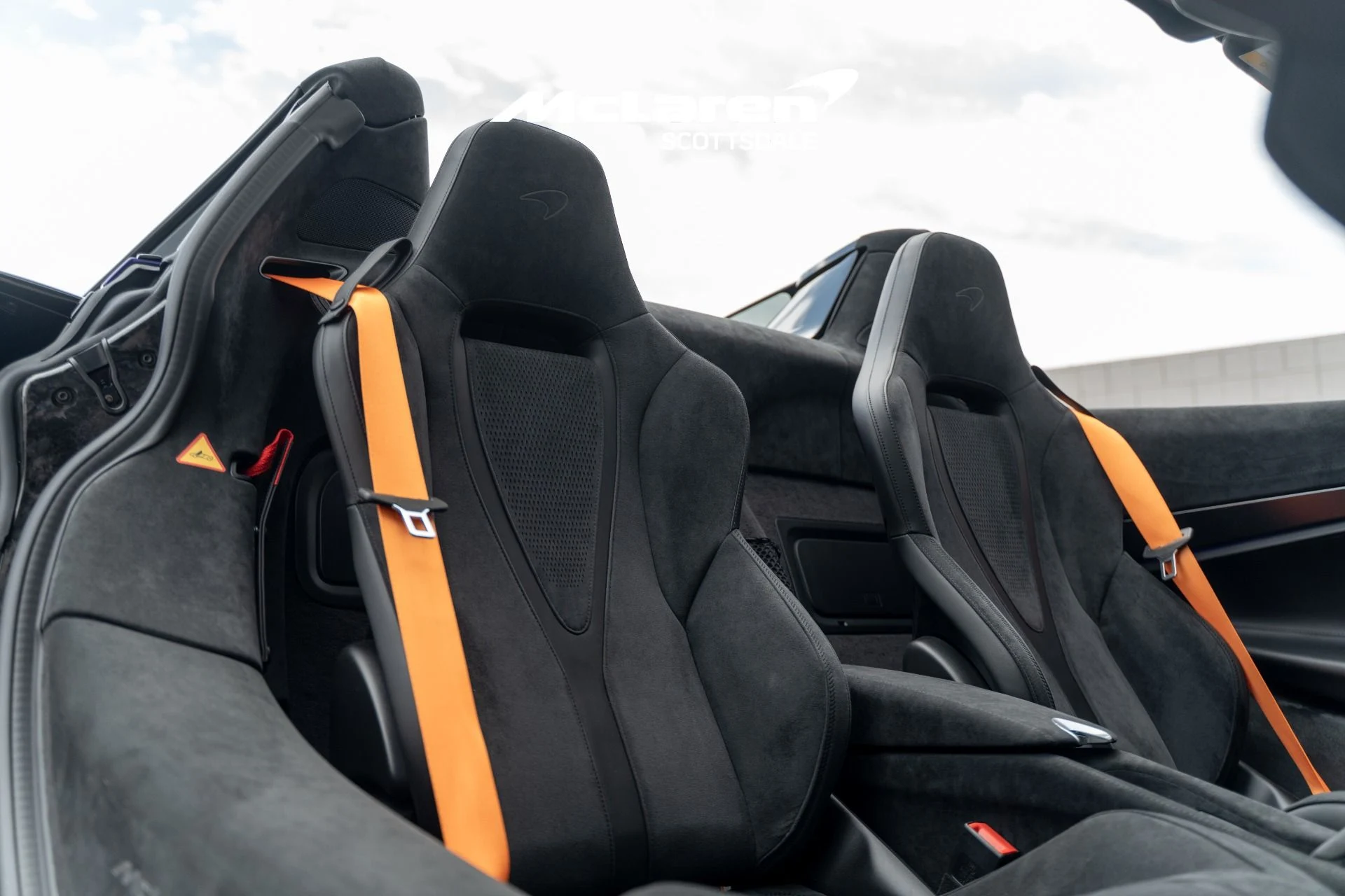 mph011_1311985744_Used_2026_MCLAREN_750_S_1778880190_8245346d4a