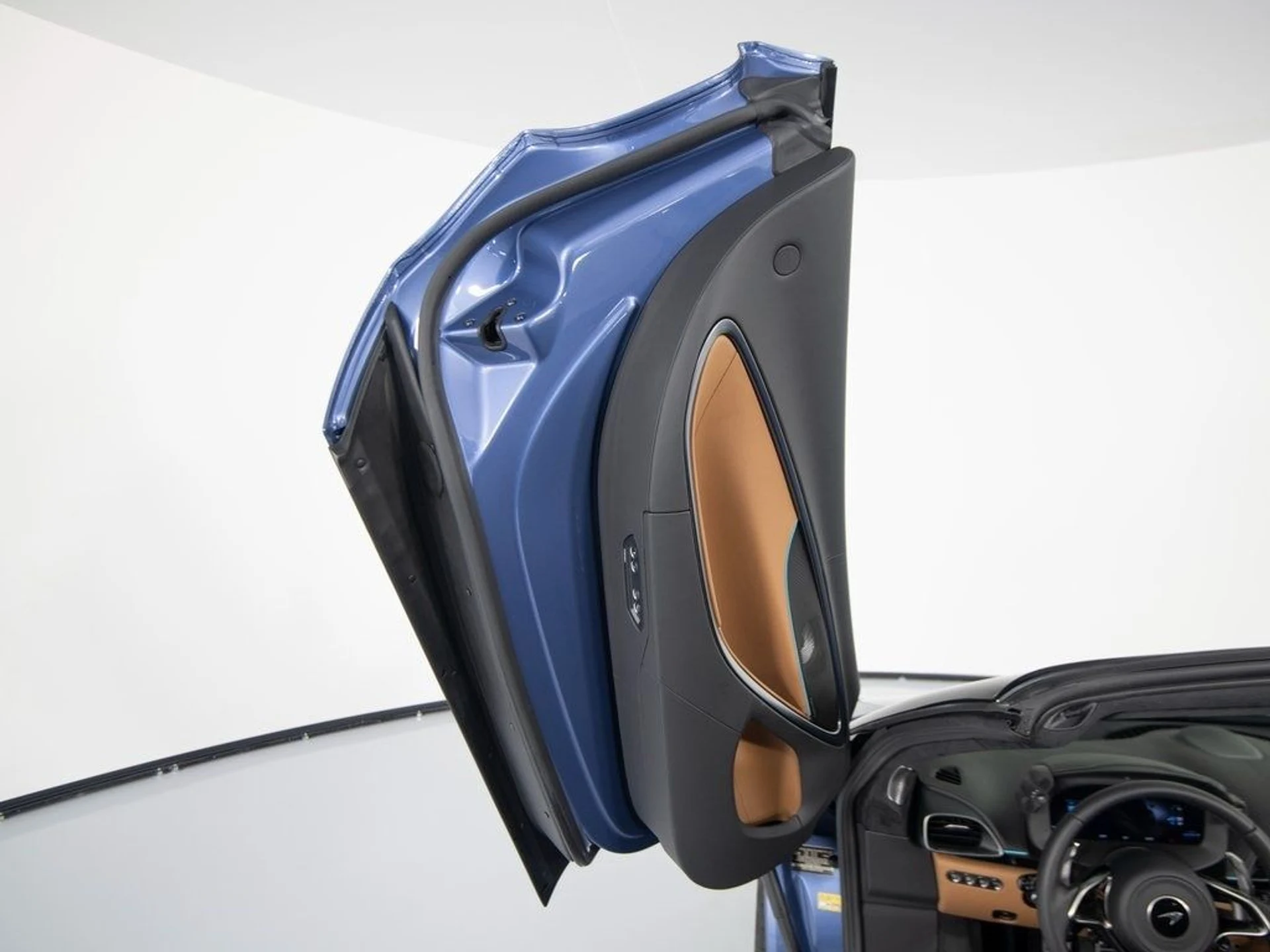 mph011_1315250571_e70962dfd3e38956155ad19f160b205dx_bf0b12d85e