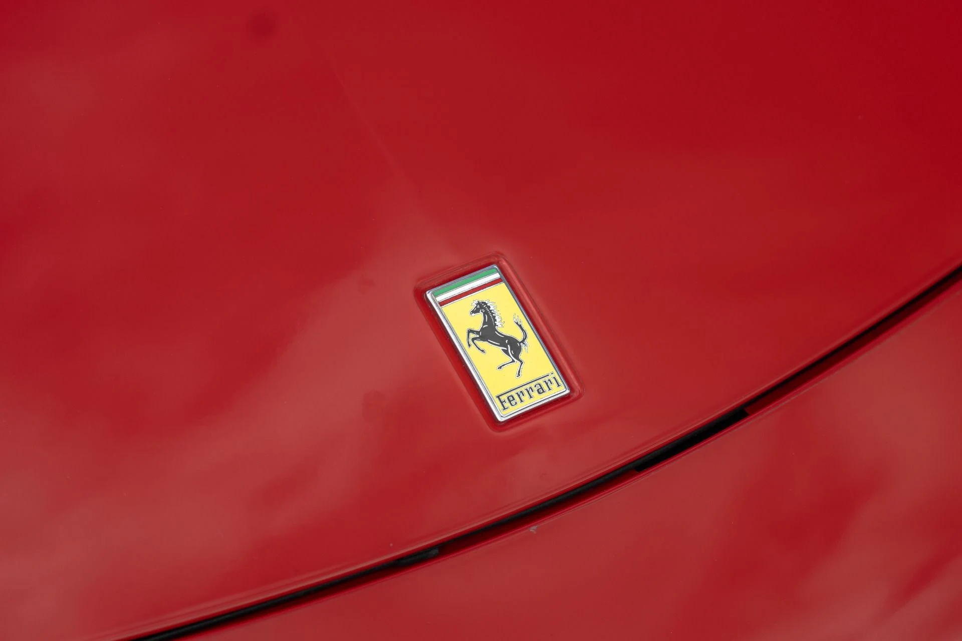mph011_1323465397_Used_2012_Ferrari_458_Italia_1759348121_3d82c1e855