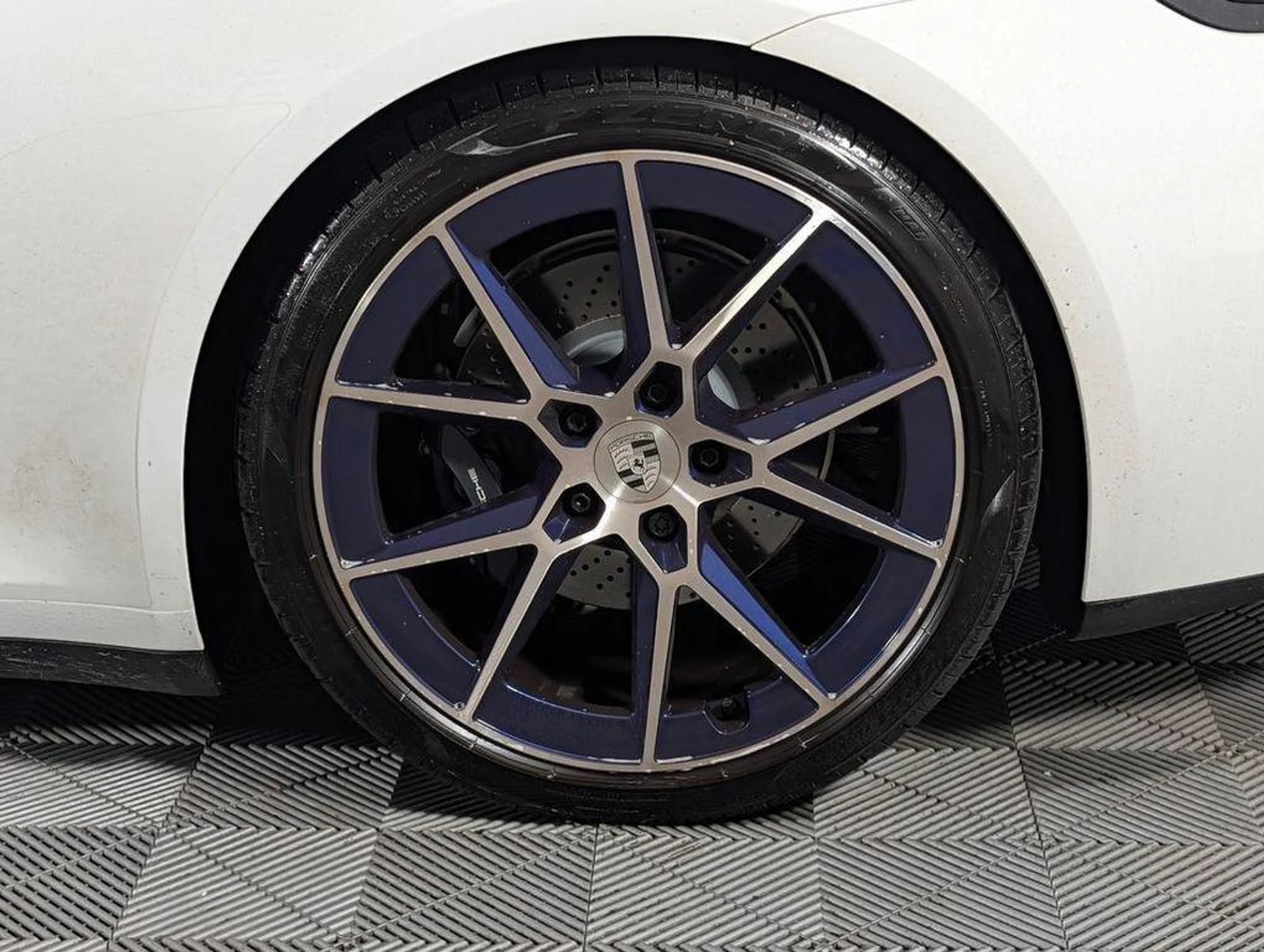 mph011_1324386135_esk_IFS_Fbmv_G2g_UUZ_Tv_N_Qx_HV_2e98_0c8d77ac99