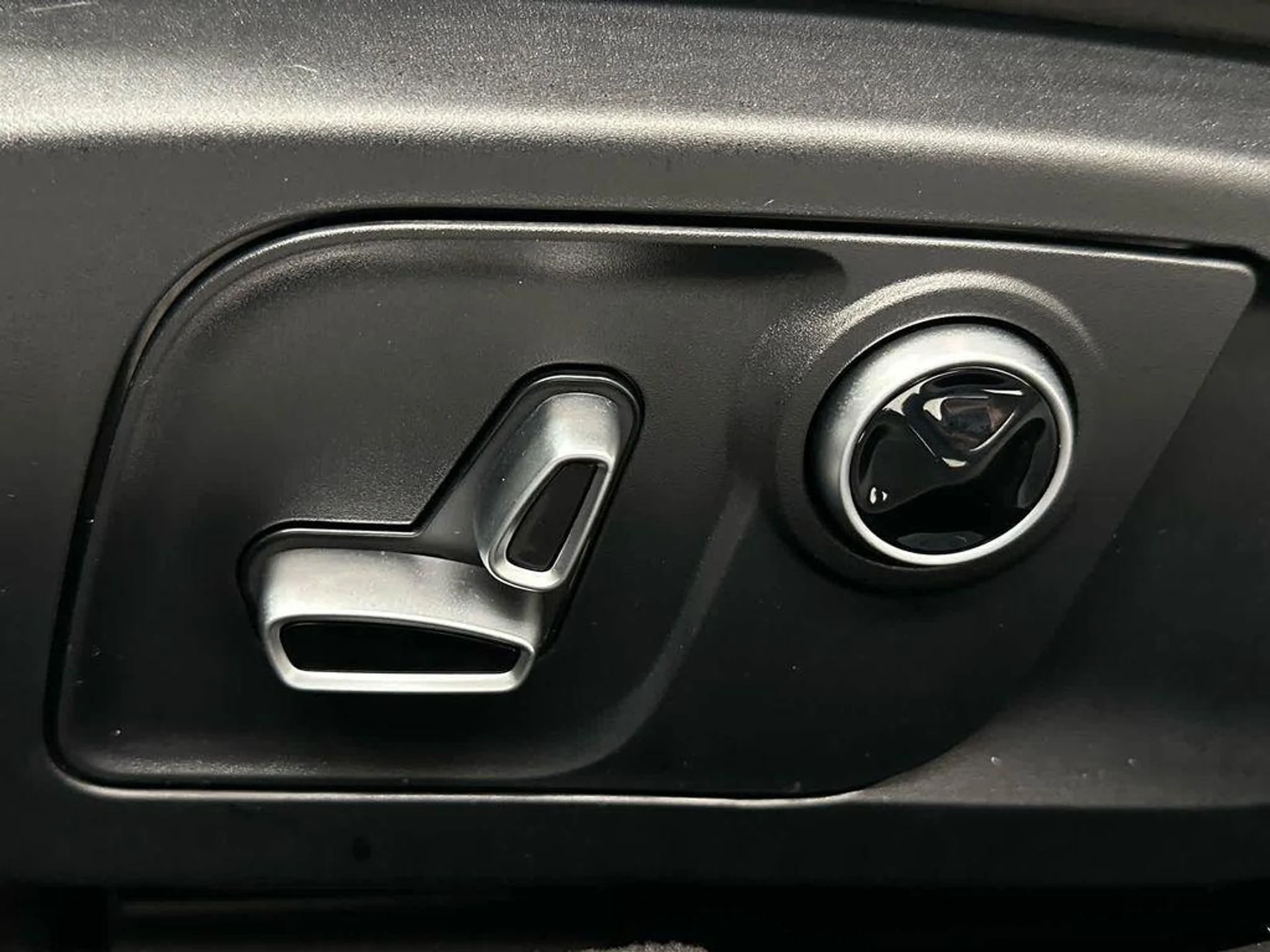 mph011_1329152338_n_Qt4p_KOQKHA_5_Q_Ajo_X59_Df_N_Jr_HY_60aacf51b4