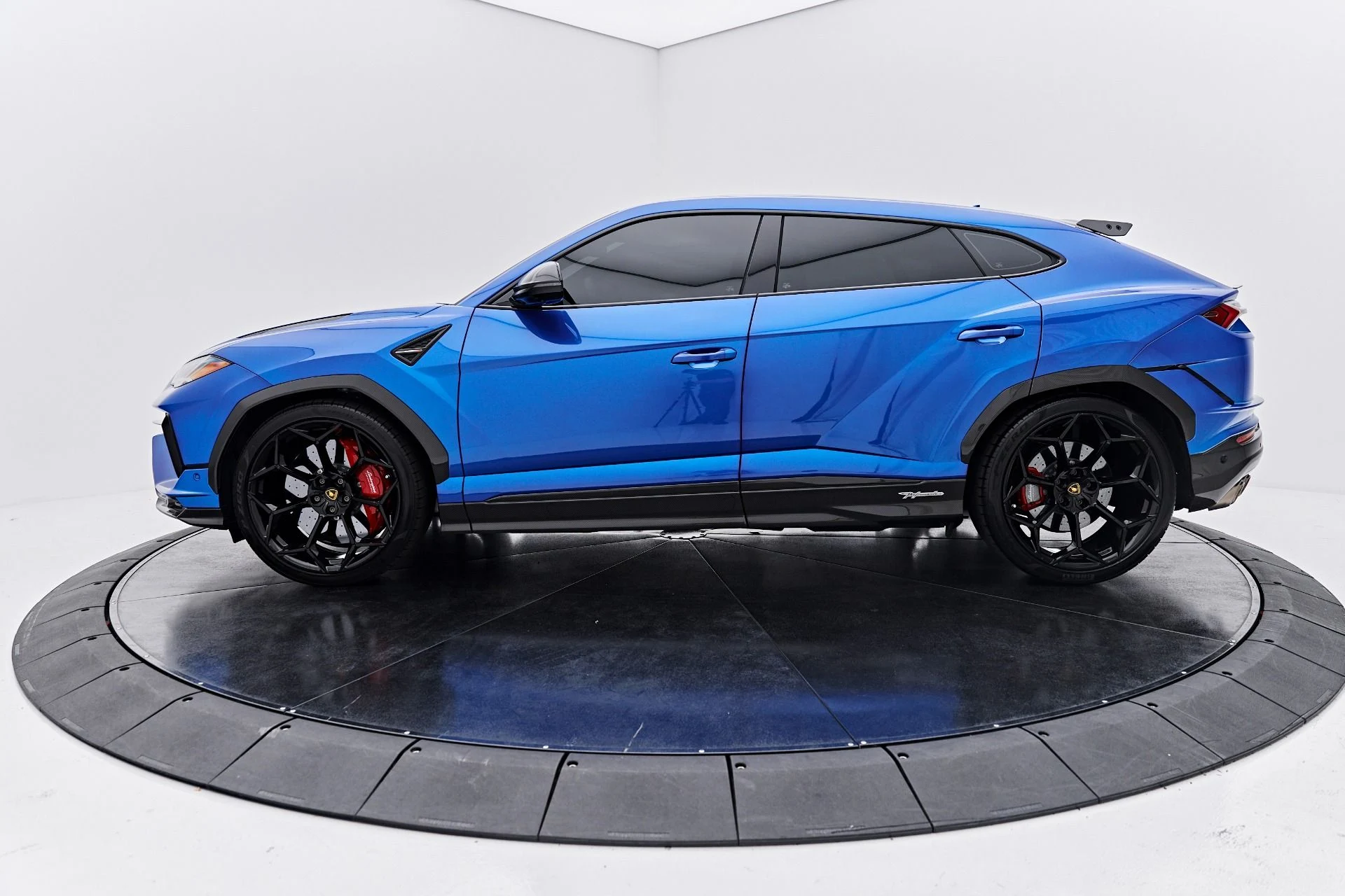 mph011_1331774112_Used_2023_Lamborghini_Urus_Performante_1790208791_ab50c25c2c